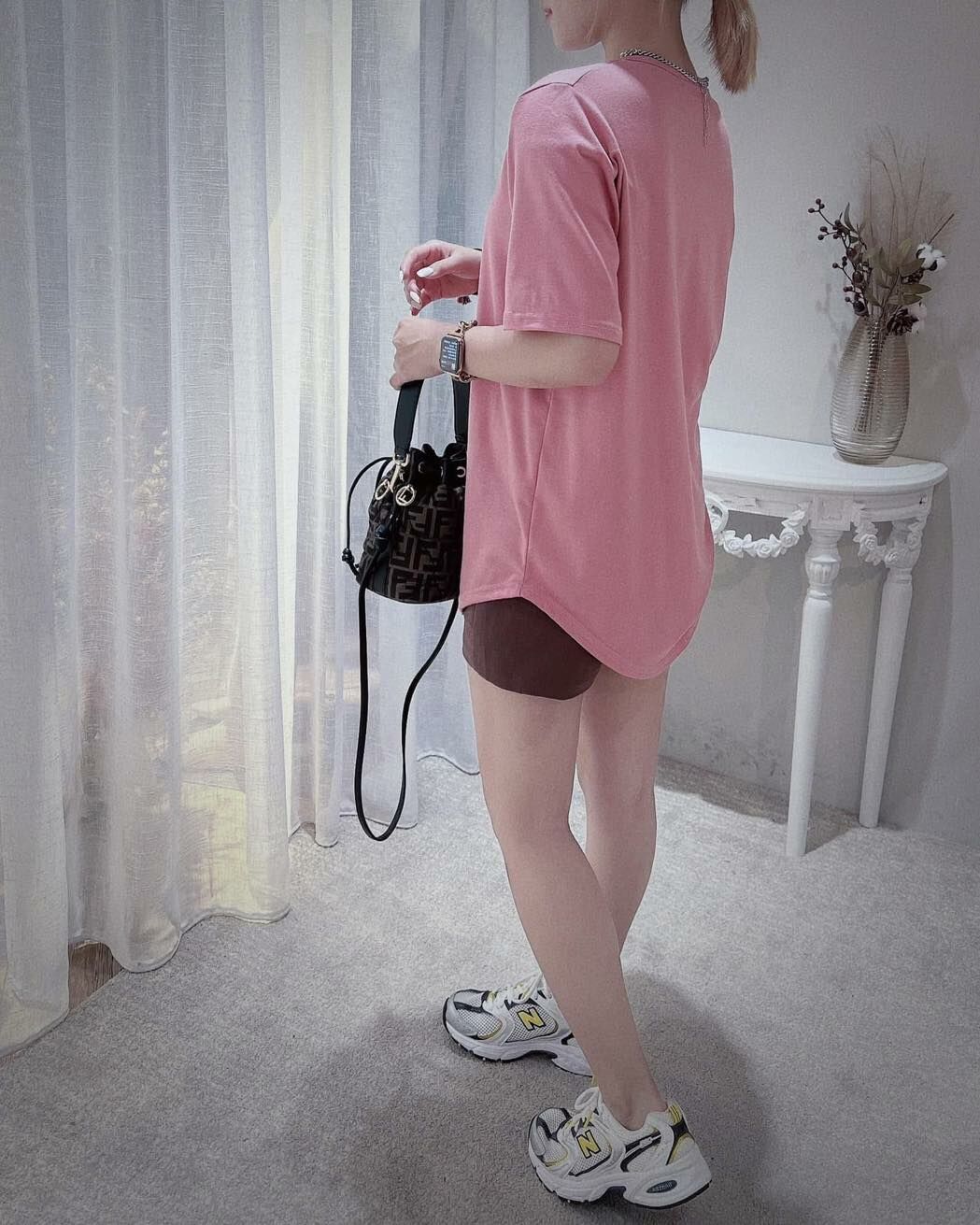 【休閒百搭的親膚下圓弧素棉tee】（現貨）