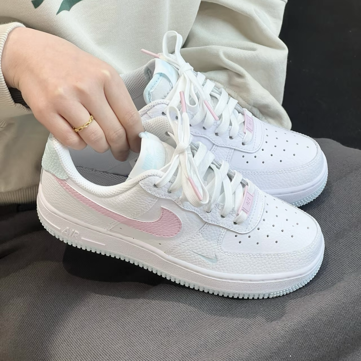 Nike Air Force 1 Low 薄荷草莓 白粉藍 薄荷綠 刺繡小勾 荔枝皮 AF1 空軍一號 低筒休閒鞋