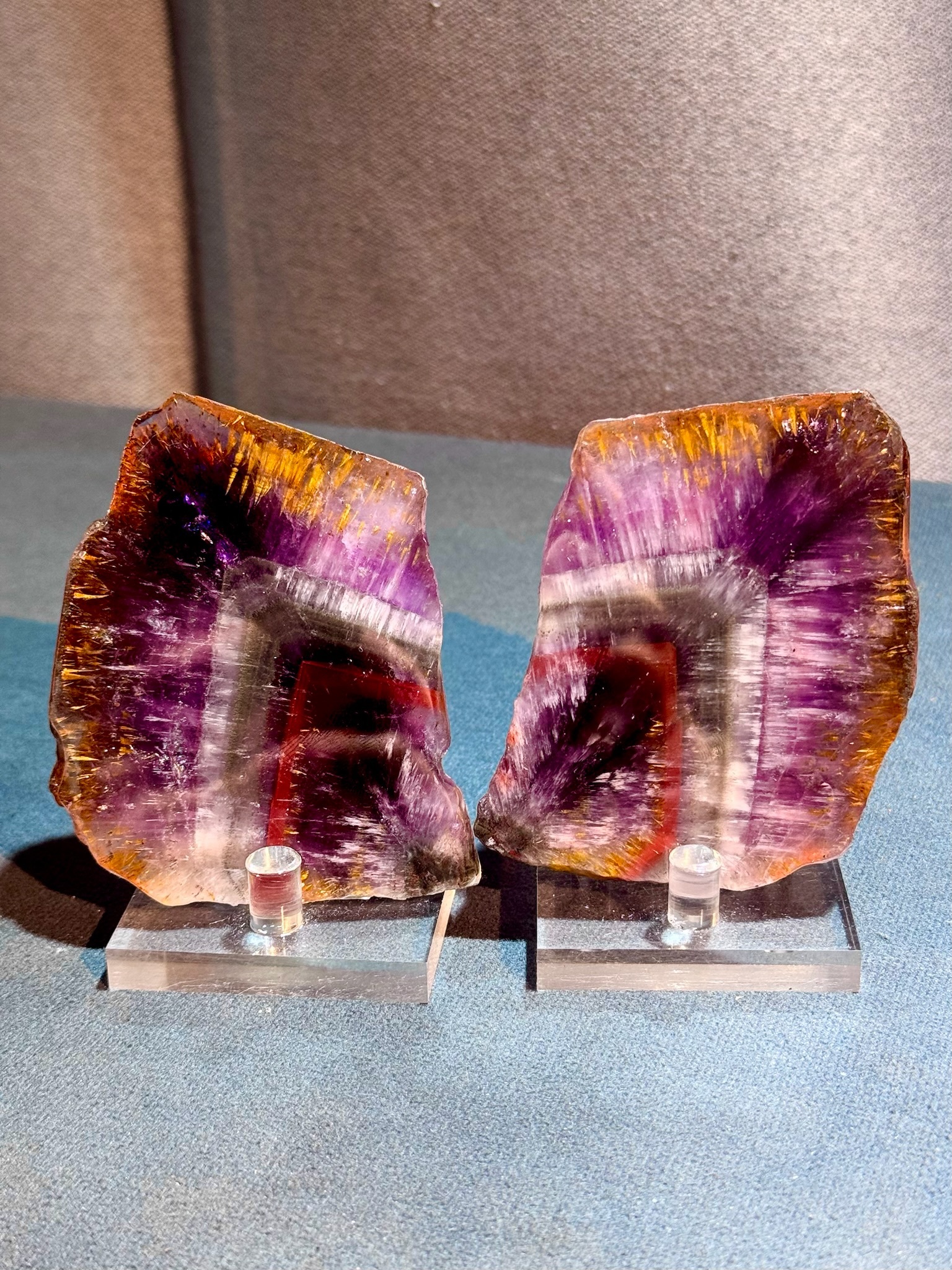 極光23原石擺件 8402