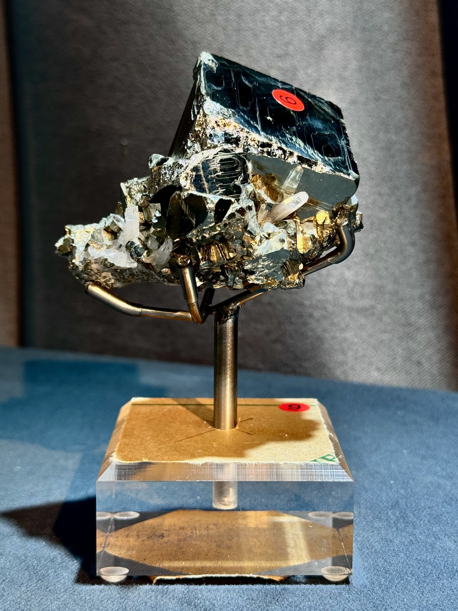 黃鐵礦原石擺件 8109