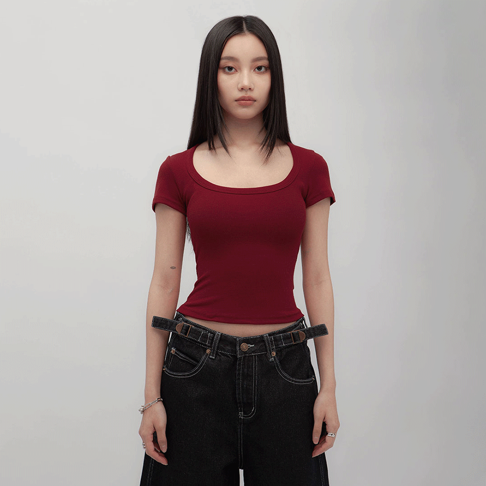 方領修身短袖上衣