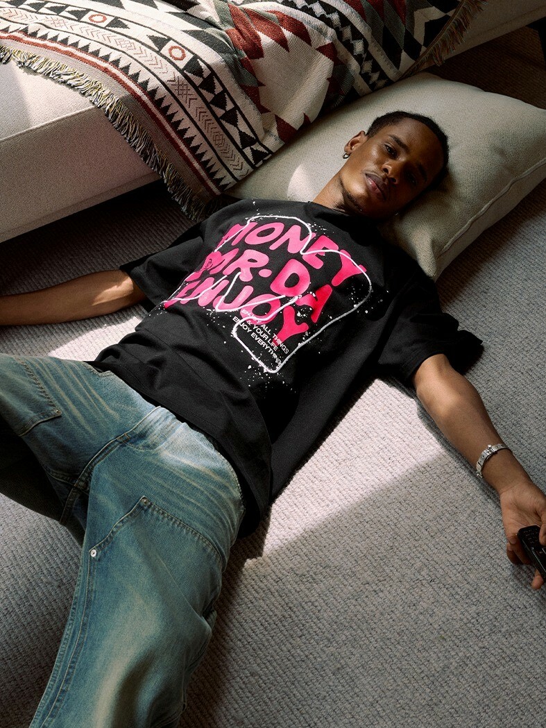 MEDM 框線刺繡 潑墨大M 短袖 T