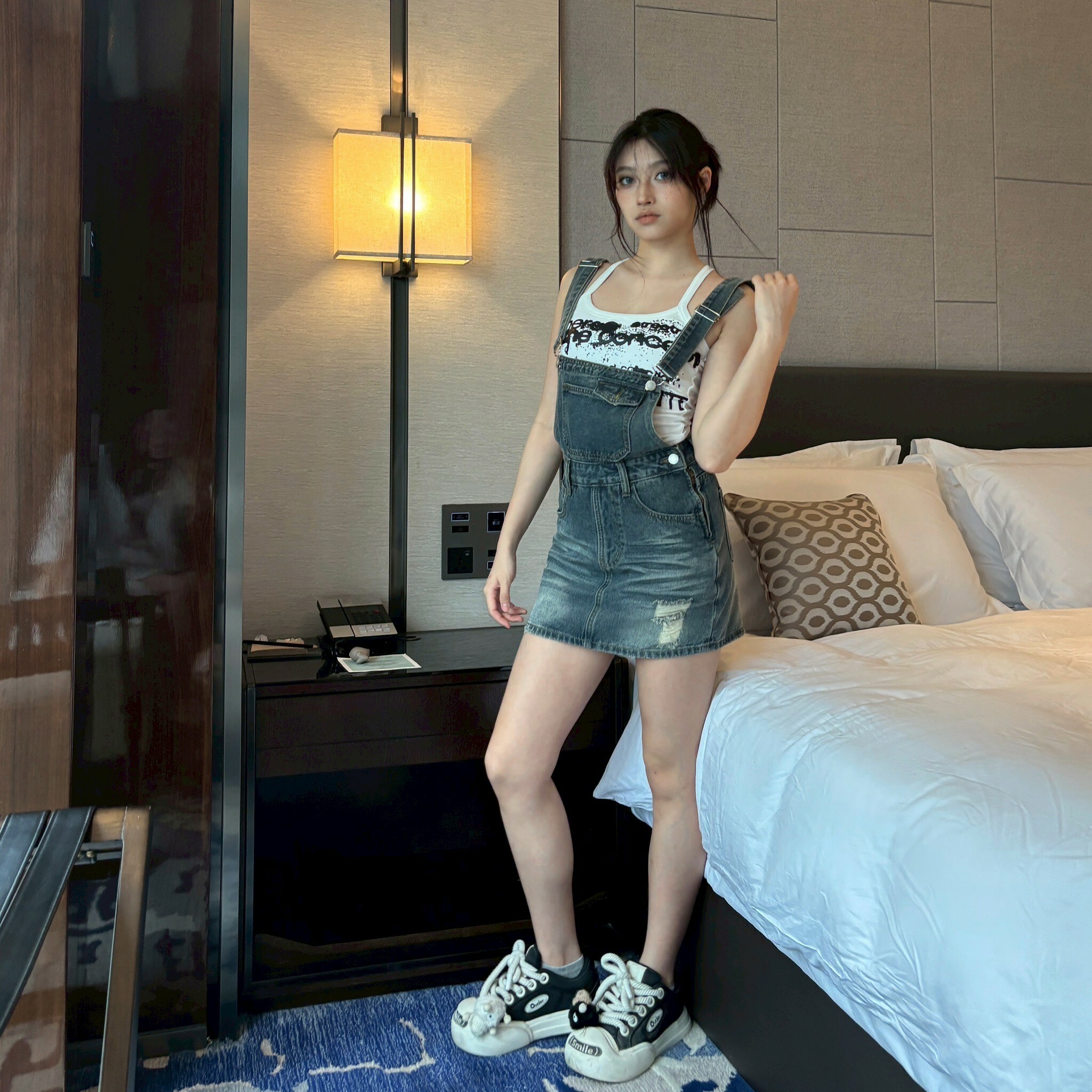 減三歲牛仔吊帶裙