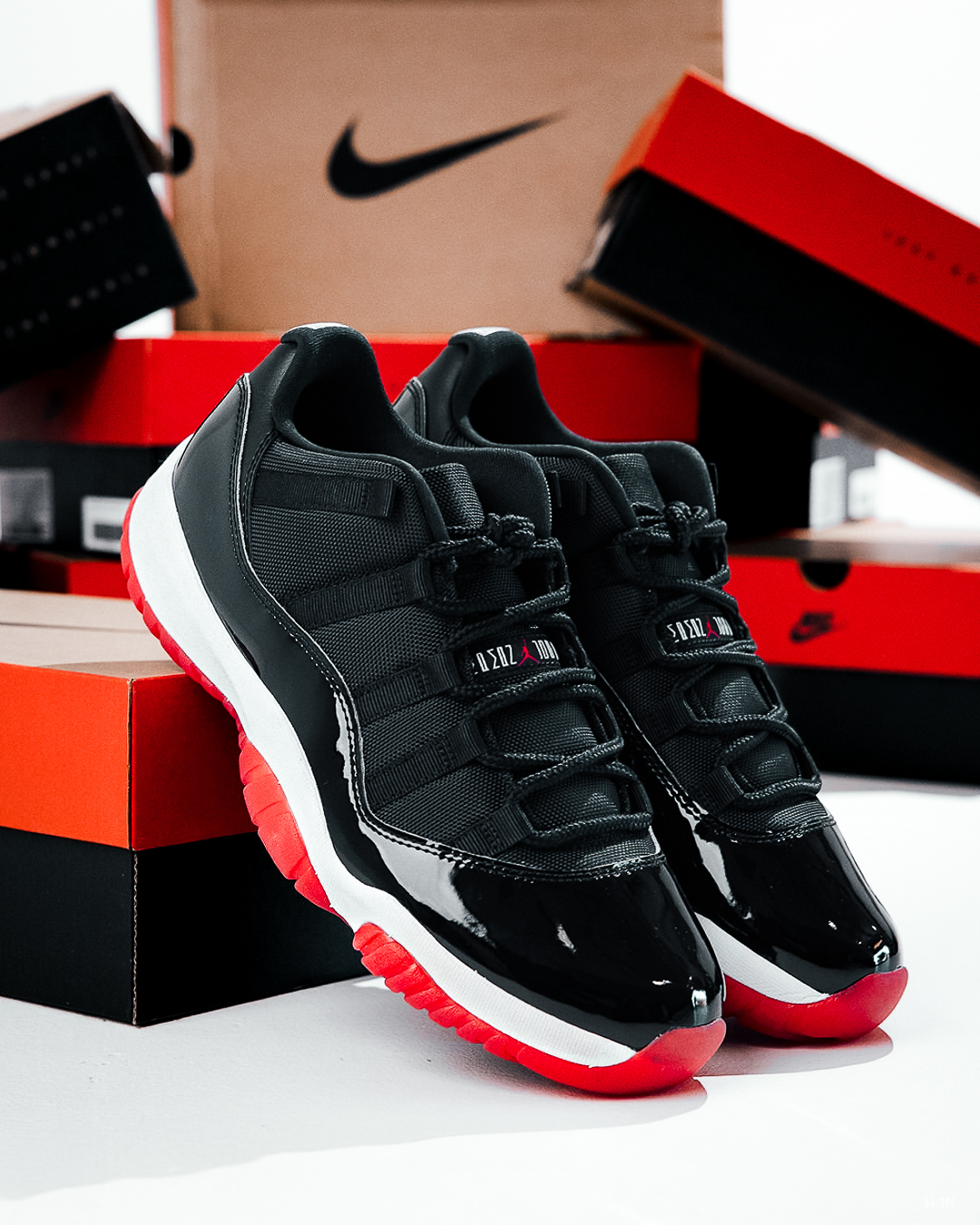 『終極復刻 1996冠軍戰靴OG再現 🔥』Nike Air Jordan 11 Low “Bred” FV5104-006