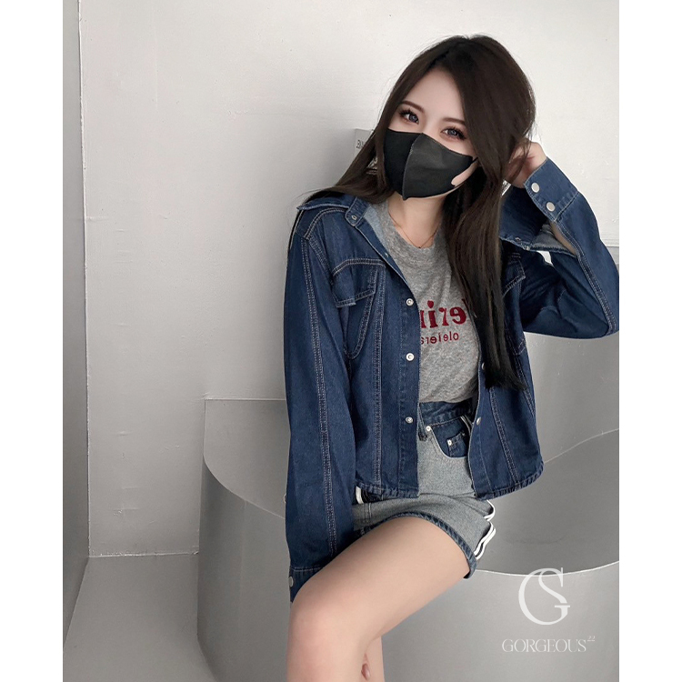 G9579 現貨「翻領壓釦牛仔外套」