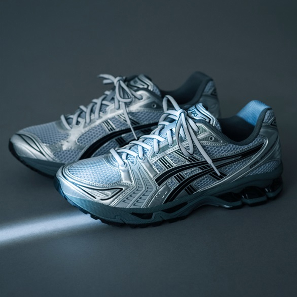 聯名款 別注款 UR URBAN REASERCH X ASICS GEL KAYANO 14  亞瑟士 銀黑灰 液態銀 復古慢跑休閒鞋 男女同款 1203A706-020