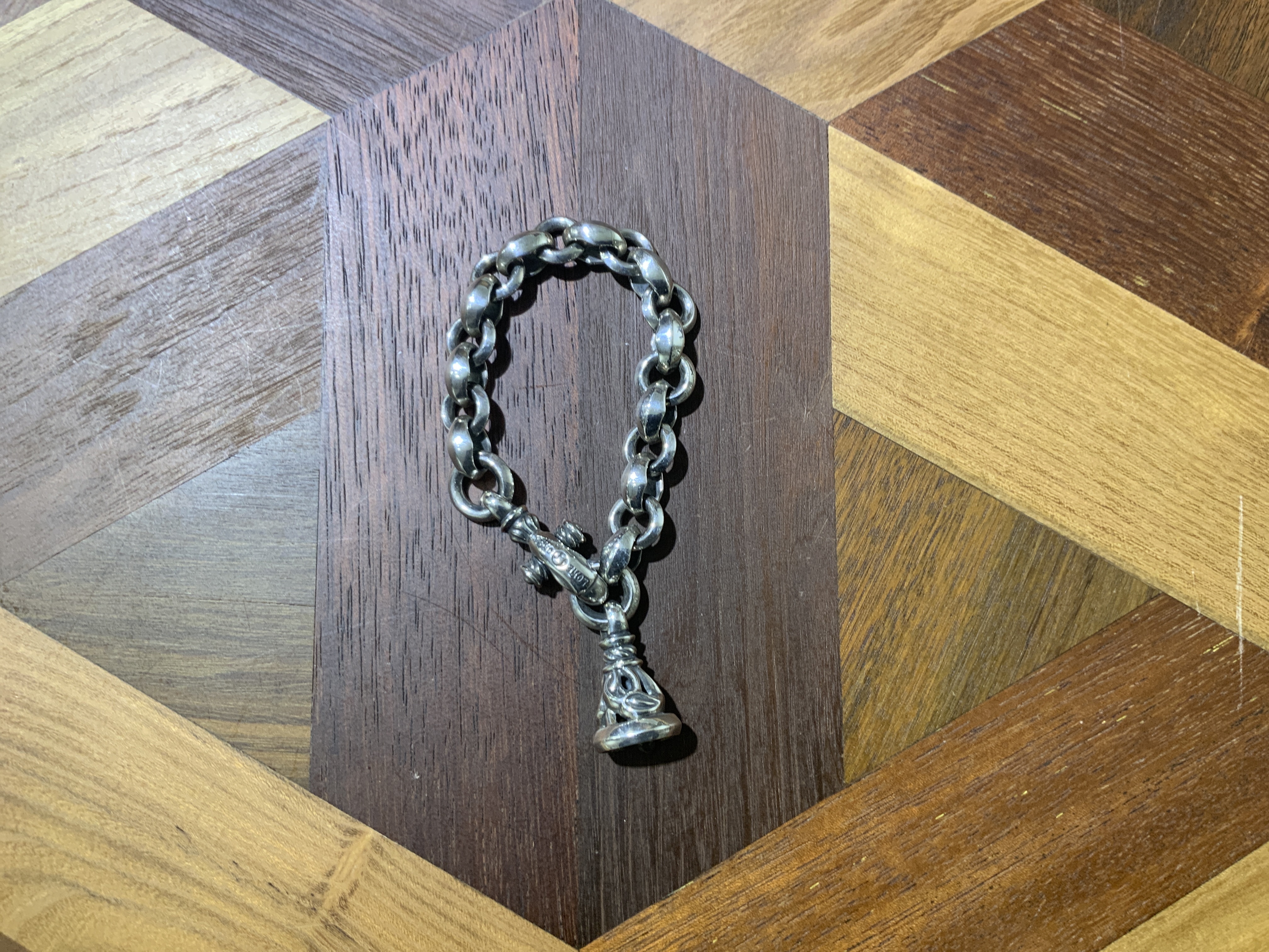 M&F Bracelet Silk Heron W/ Crane Bell M