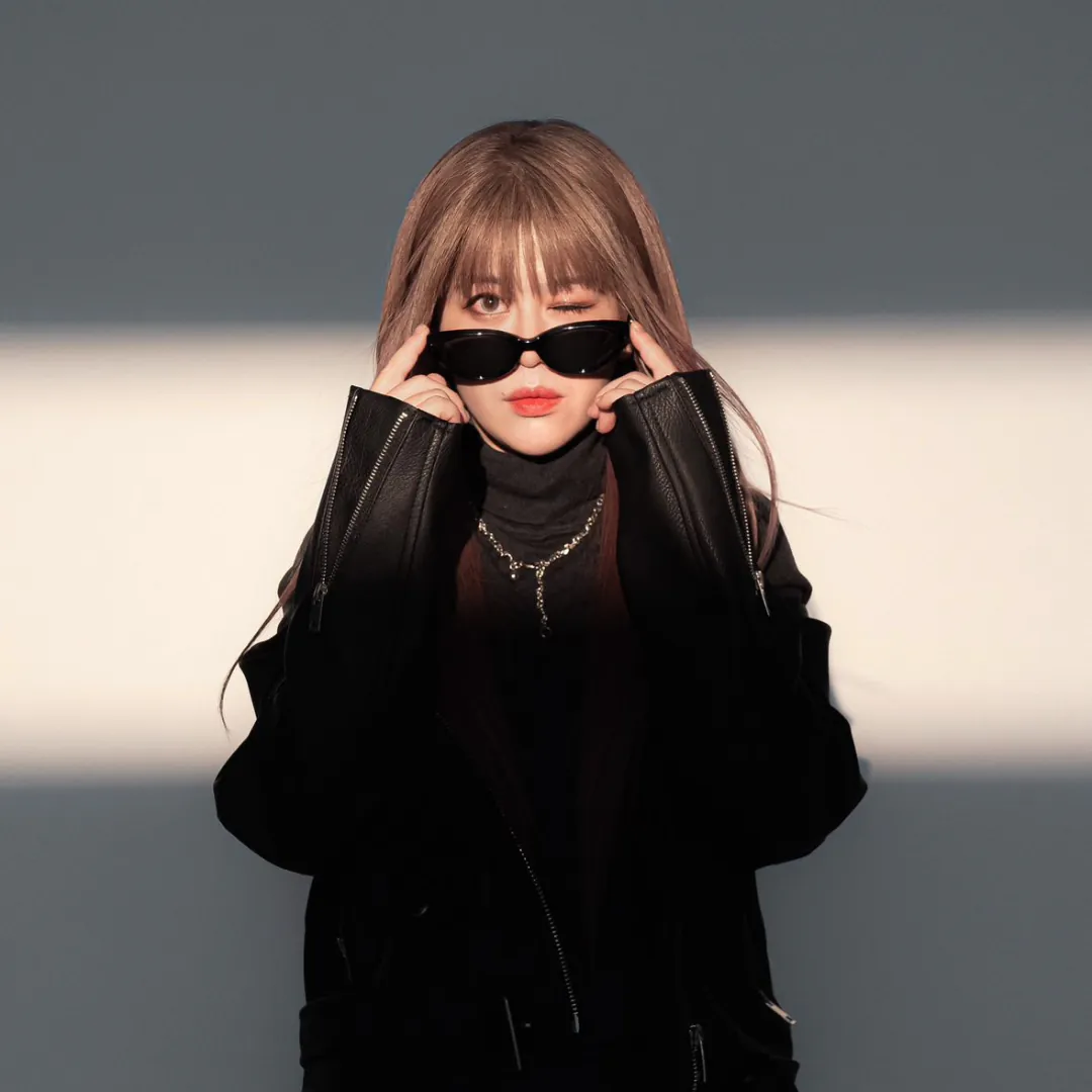 M-Palace Taichung Flagship Store Hairstylist Seven