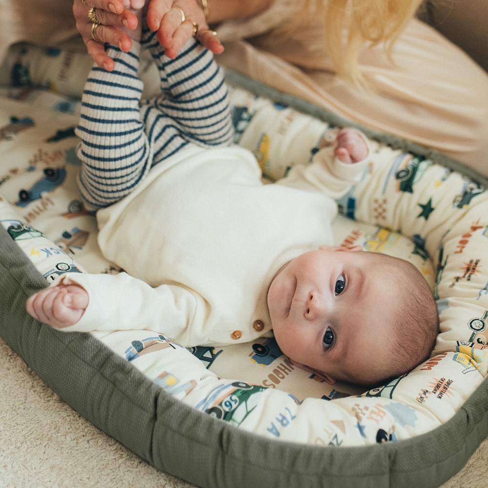 La Millou波蘭 Velvet頂級棉柔嬰兒睡窩(鋪棉版)｜賽車總動員｜舒柔墨綠