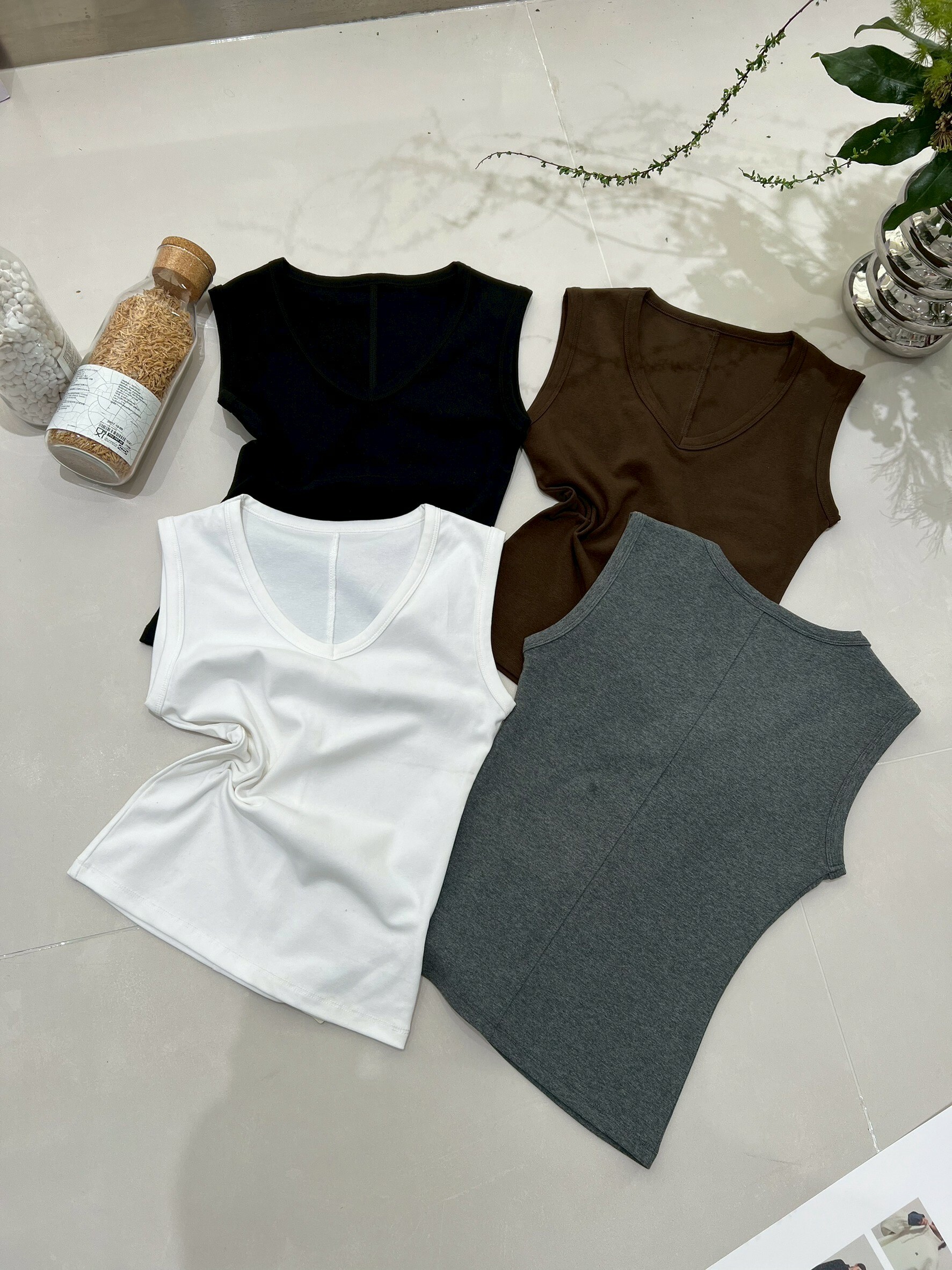 v領挺版純棉背心