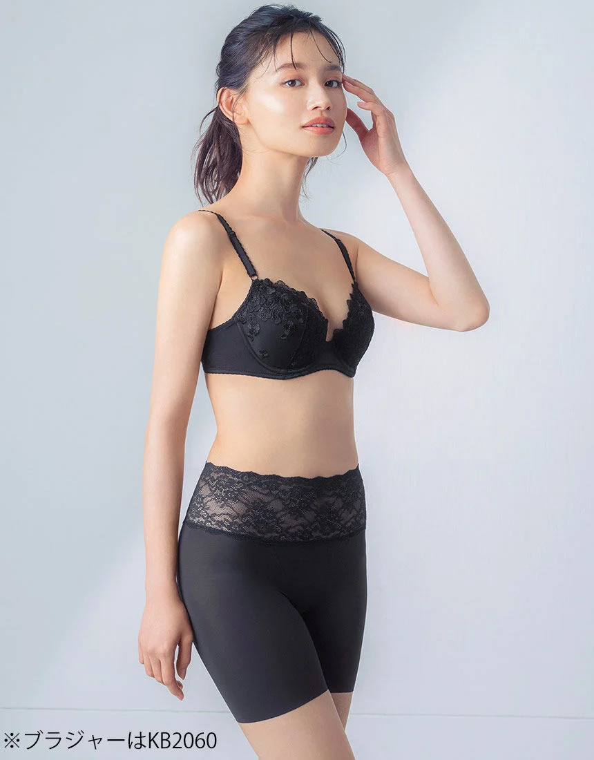 [連線優惠] WACOAL 華歌爾 自然翹臀褲