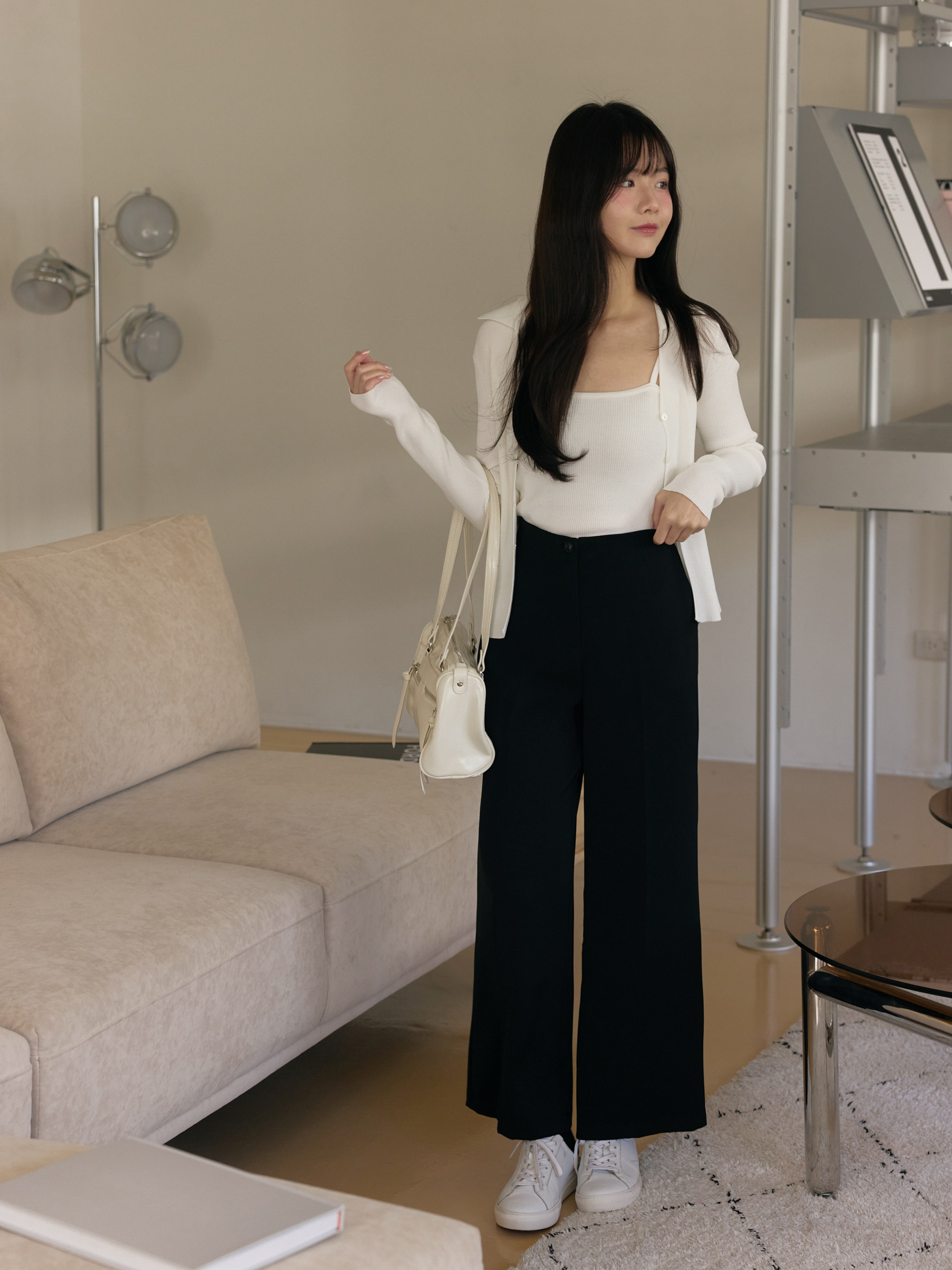 簡約V領柔霧針織罩衫套裝