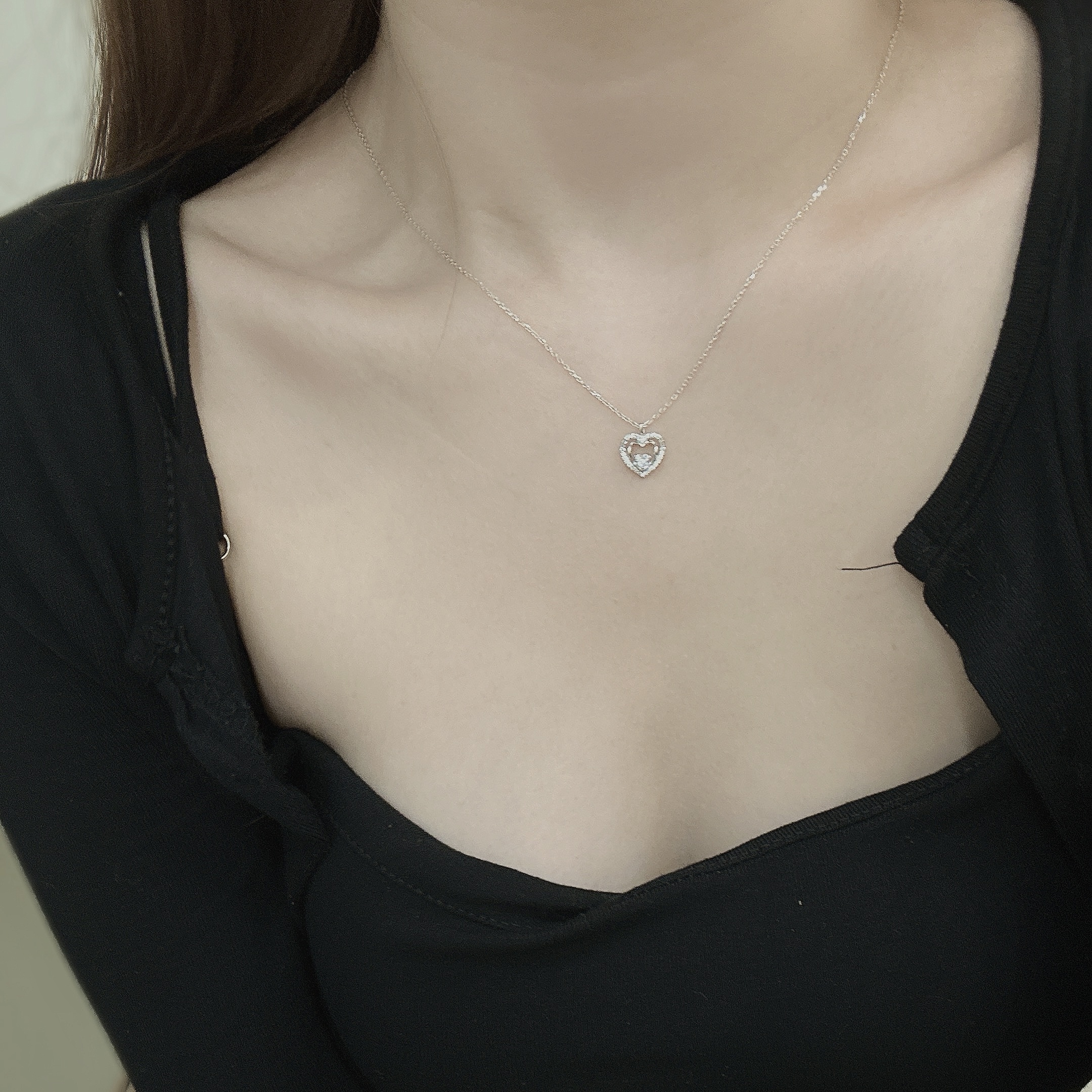 K16【輕奢】波浪鏤空愛心鑽純銀鎖骨鏈