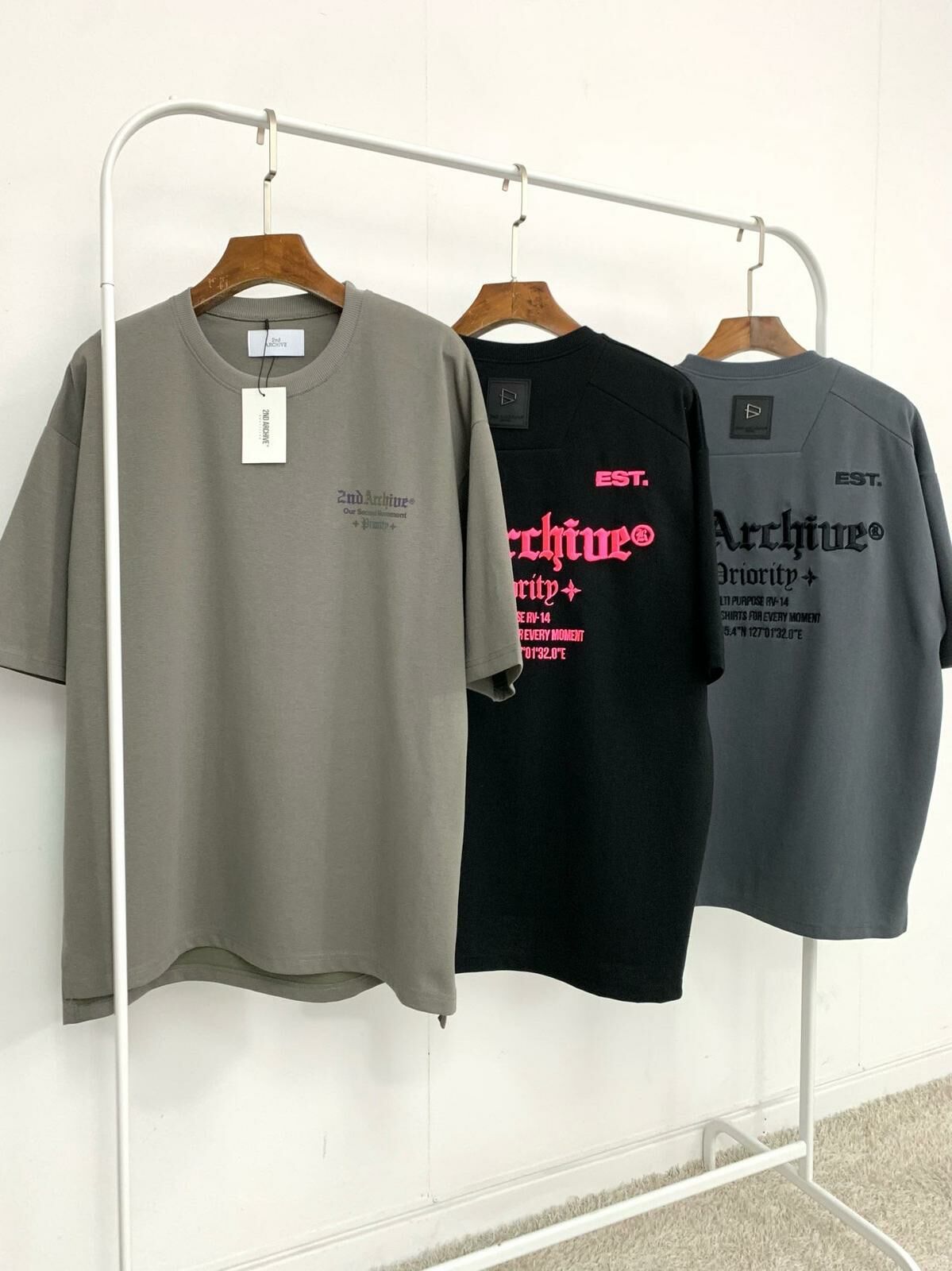 綉英文字短袖Tee 2nd-236T