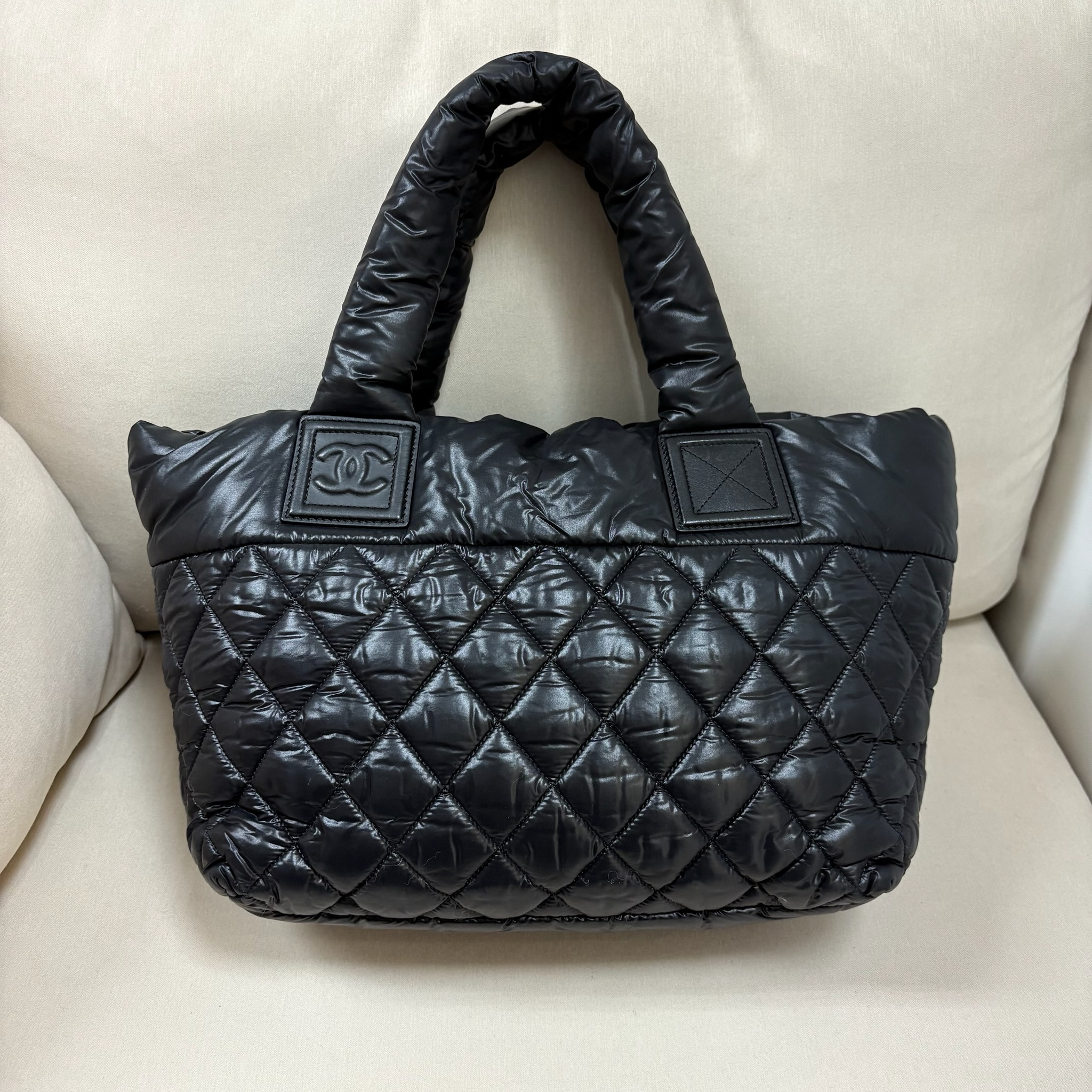 Chanel Cocoon Bag - Black / Shw