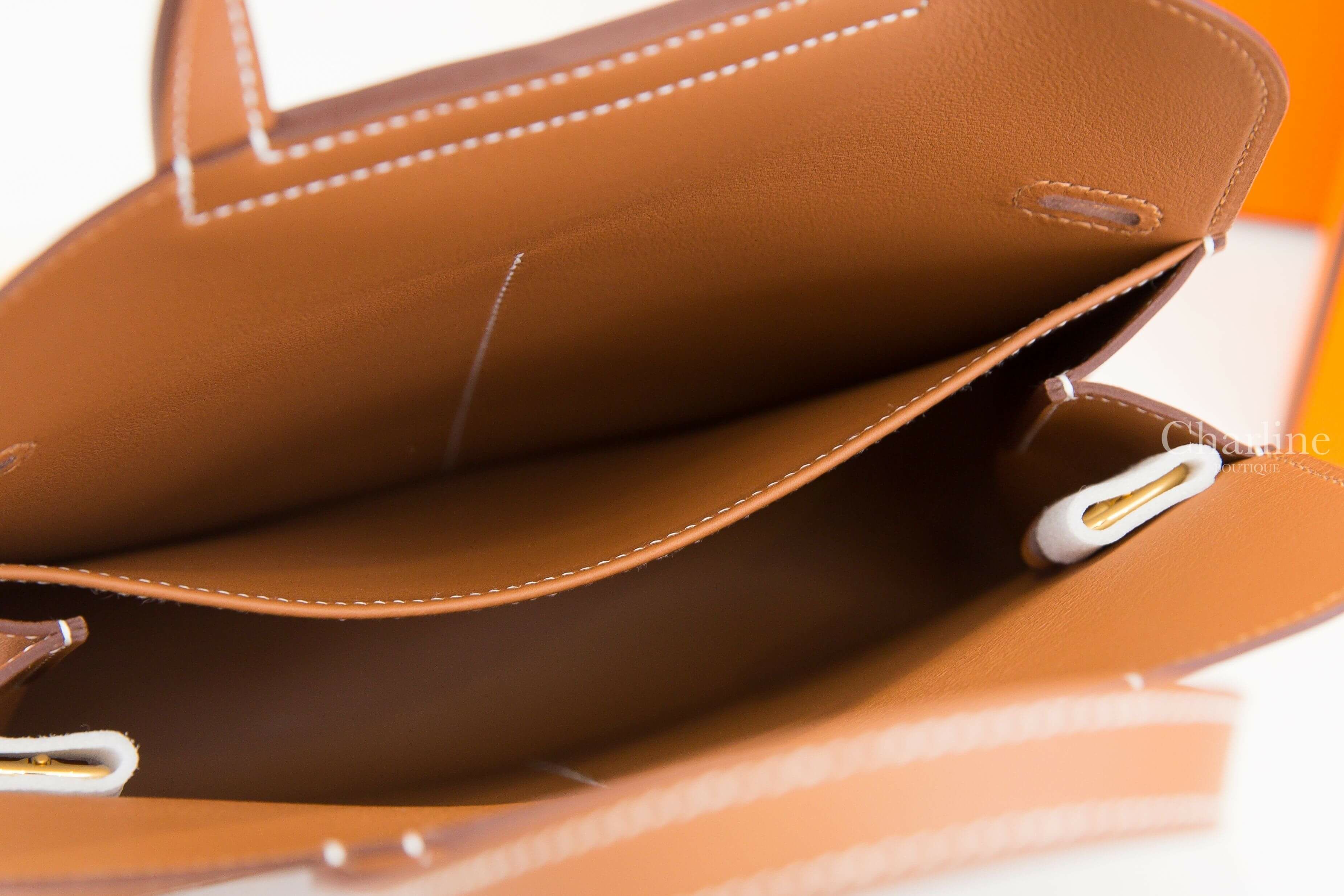 Hermès Halzan Mini Bag 37 Gold Swift 焦糖色金釦手提肩背包-Charline Boutique 精品代購