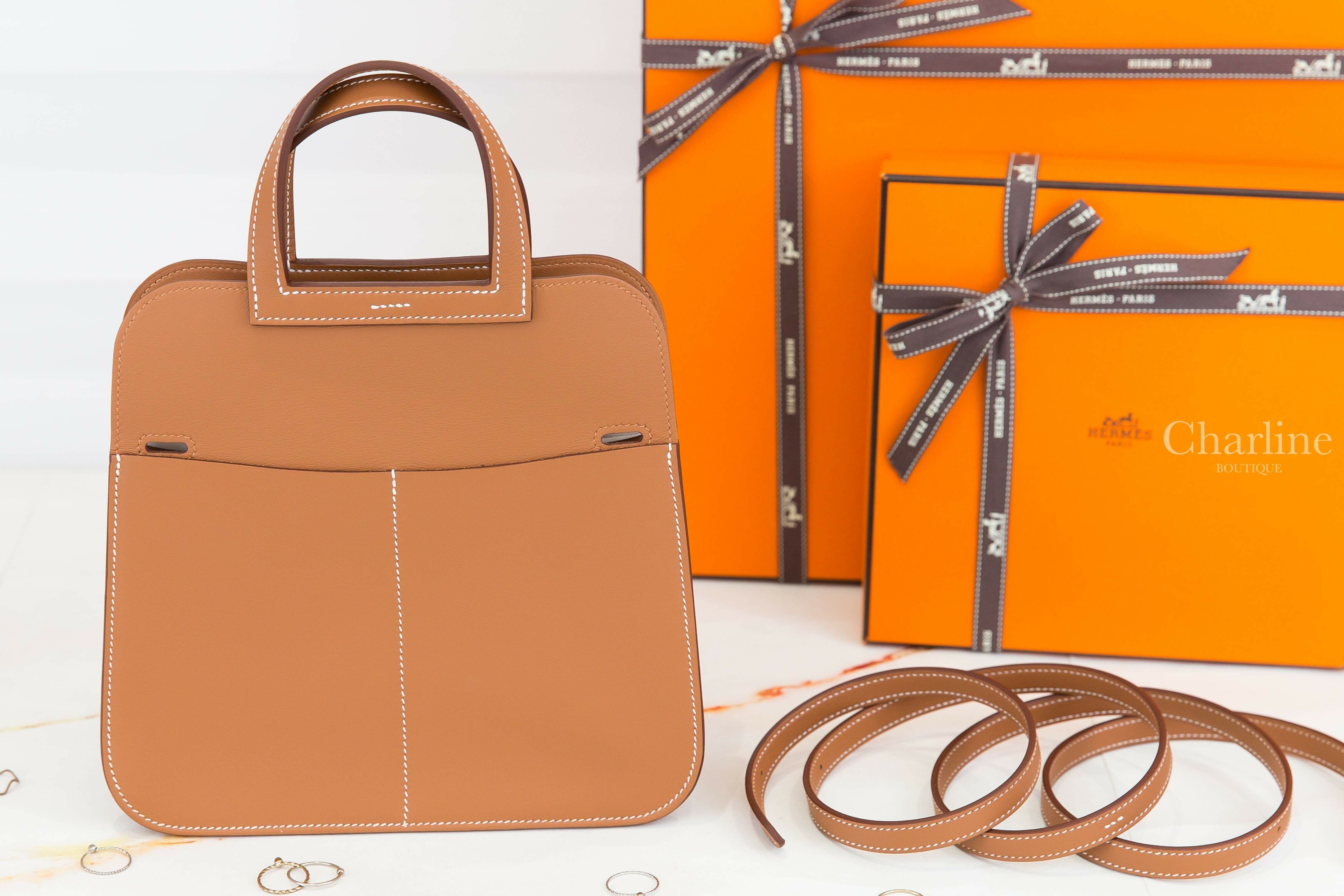 Hermès Halzan Mini Bag 37 Gold Swift 焦糖色金釦手提肩背包-Charline Boutique 精品代購