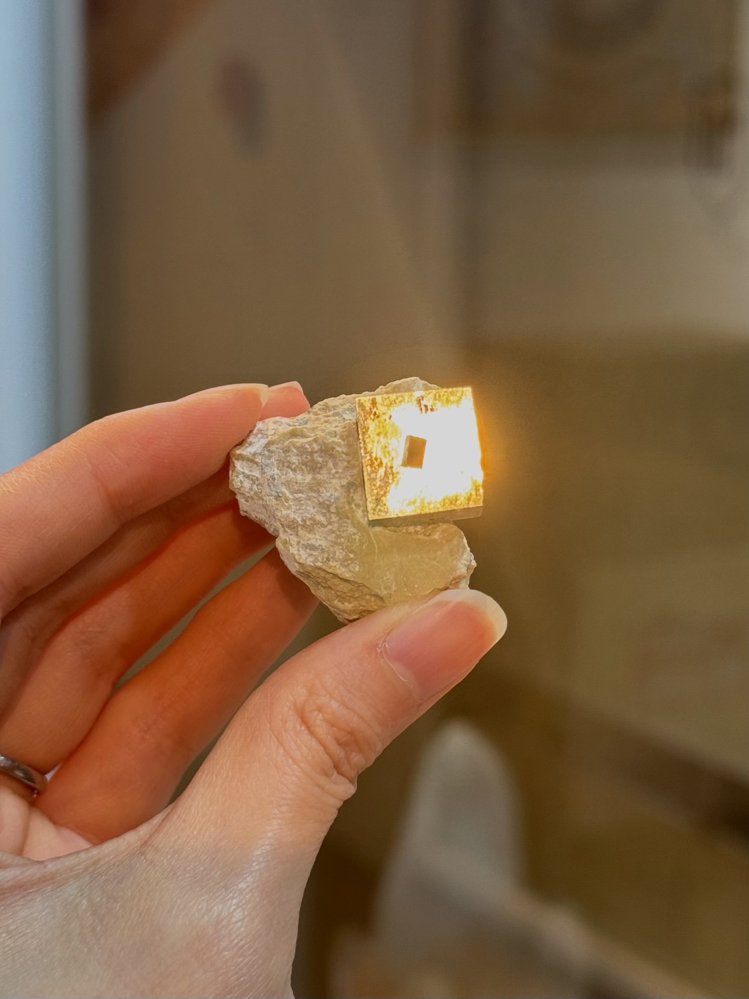 西班牙黃鐵礦原石 8204