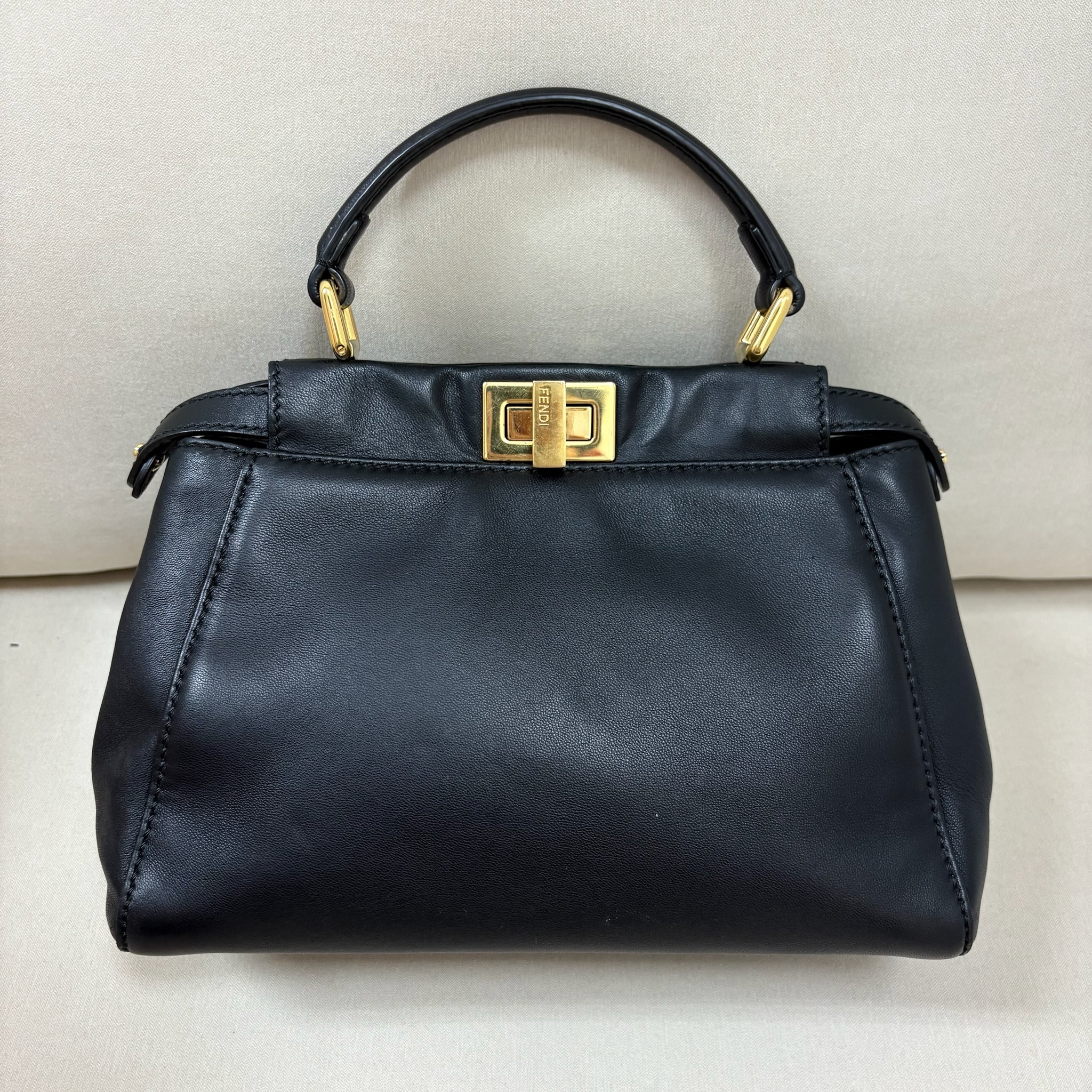 Fendi Peekaboo Bag - Black / Ghw