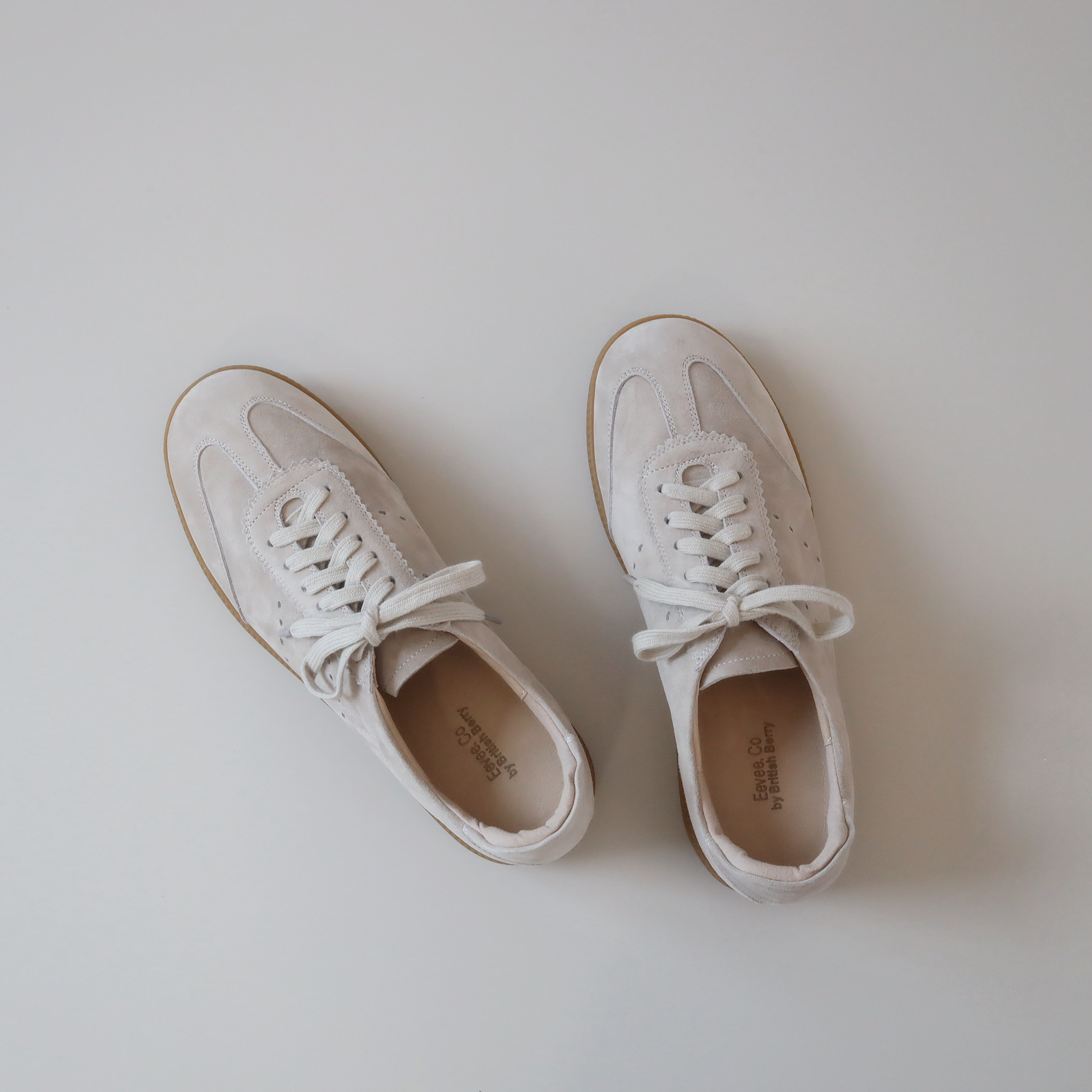 (預訂)SS2204 Choco Suede GAT