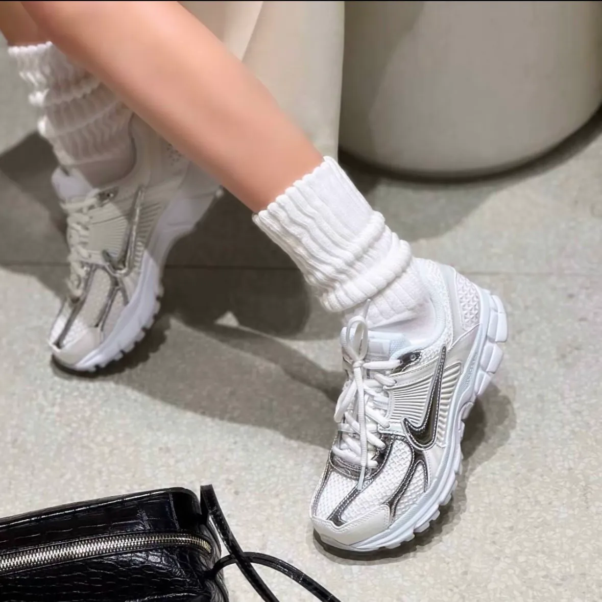 <官網限定> Nike Zoom Vomero 5 液態銀 白銀 復古 老爹鞋 銀色 白 HF7723-100