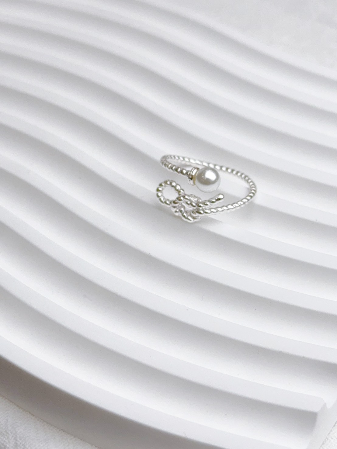 珍珠少女|繩結設計珍珠純銀戒指