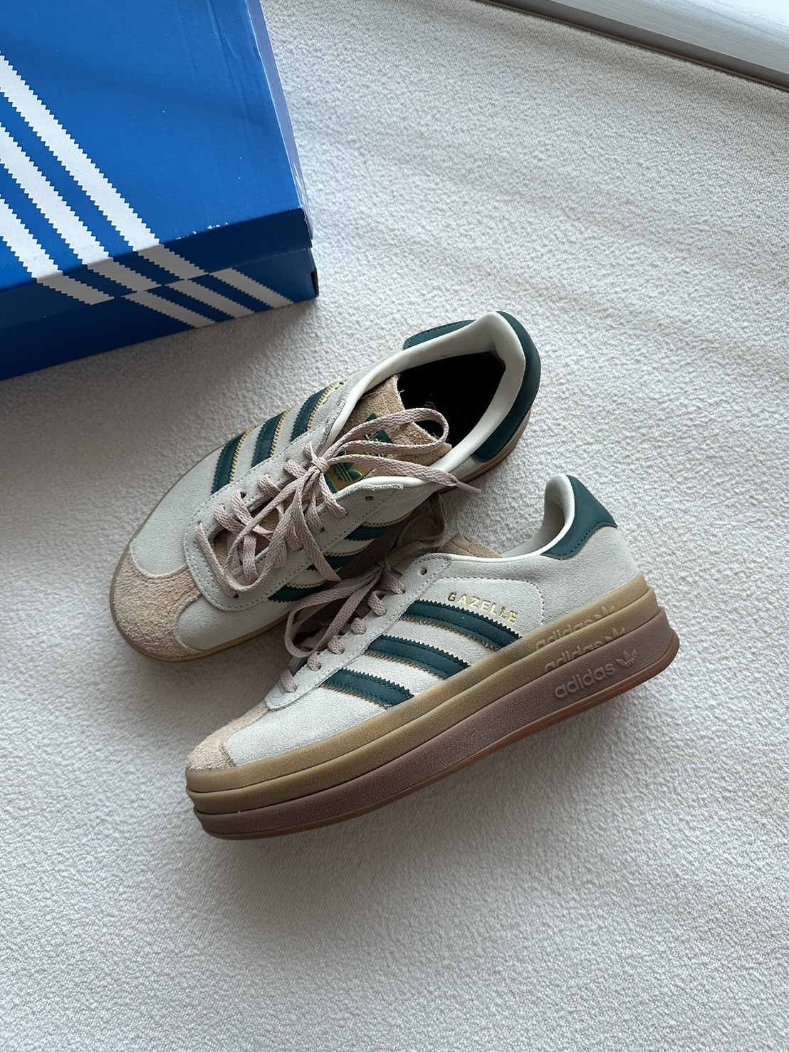【APAIR】預購 ADIDAS ORIGINALS GAZELLE BOLD 奶茶 綠線 厚底 ID7056