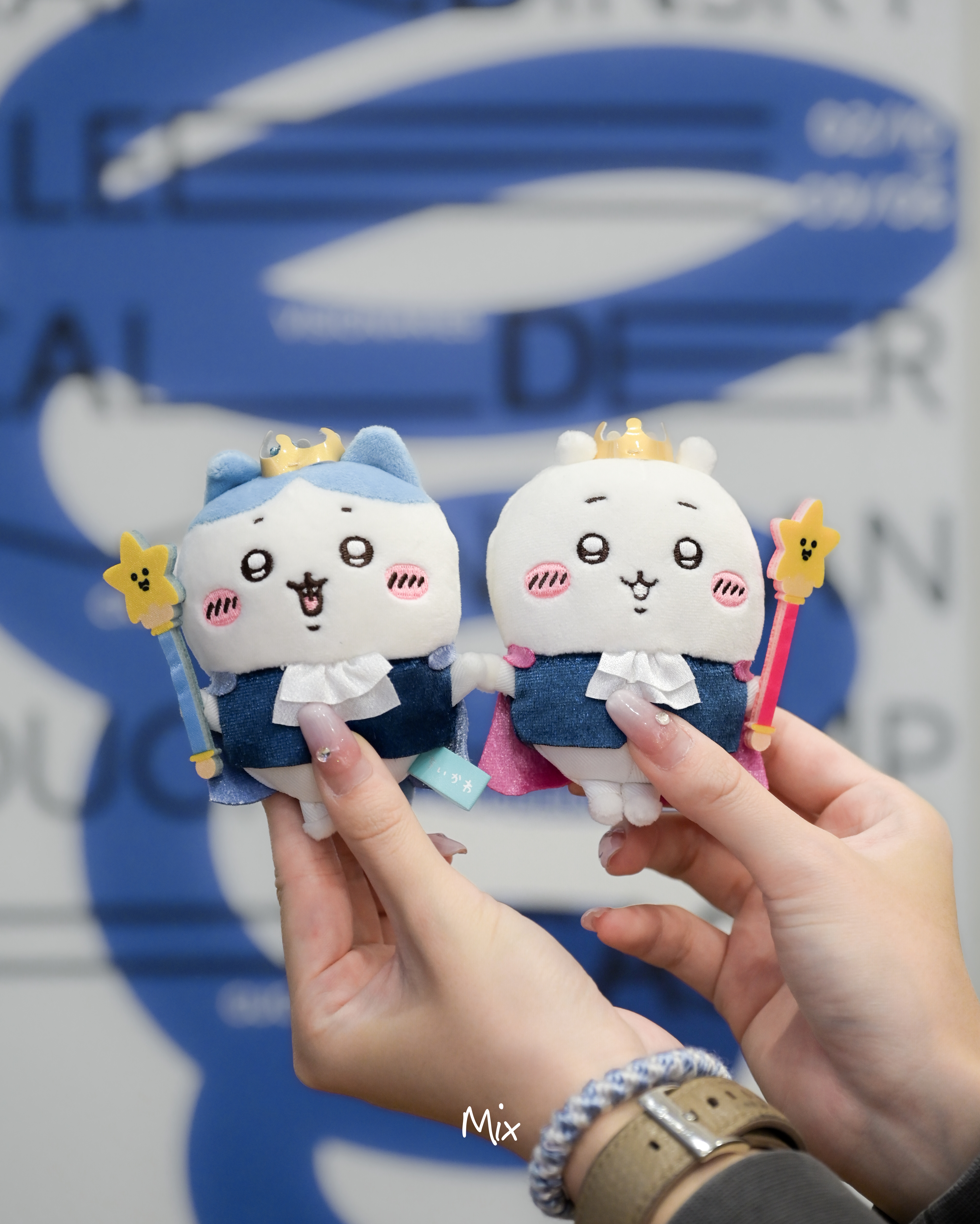 iSNEAKERS | 日本 Chiikawa 吉伊卡哇 生日系列 吉伊 小八 吊飾