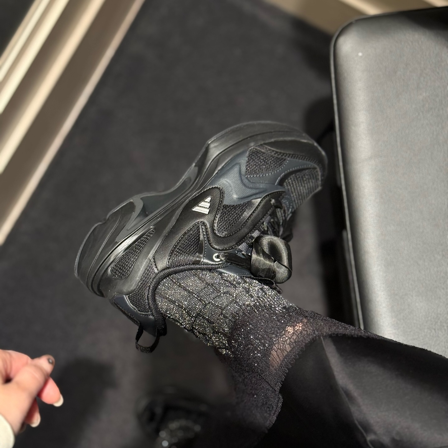 Adidas Swanner 緞帶黑 黑色 全黑化 復古 增高 厚底鞋 JR5693