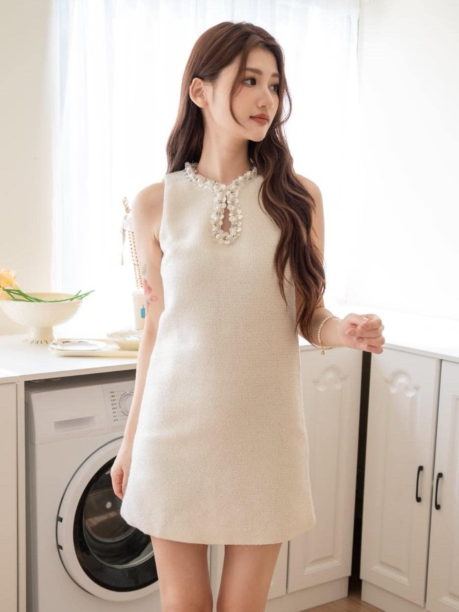 🤍質感小香釘珠亮片無袖洋裝（米白色S/M）