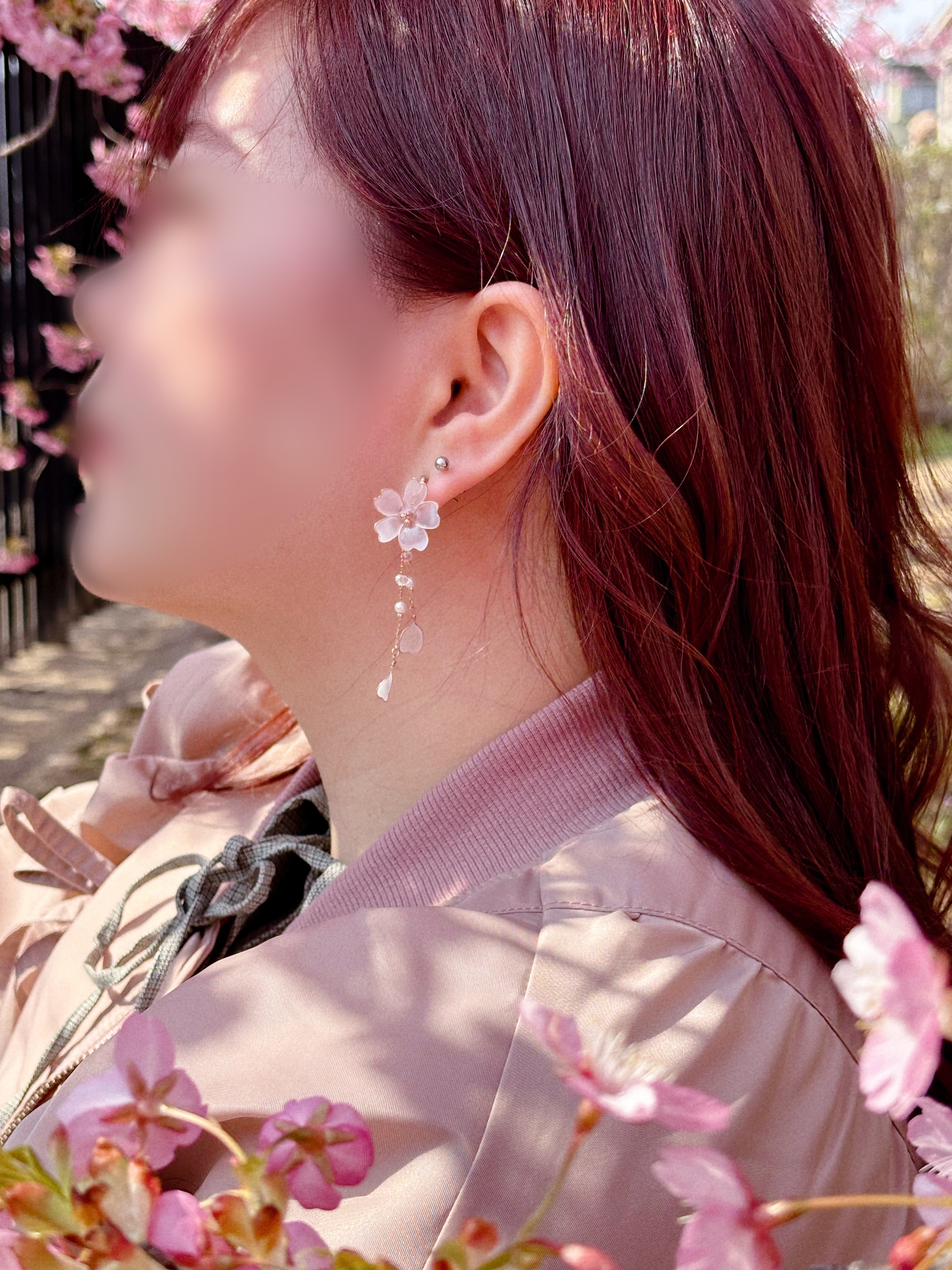 櫻花花瓣飄下耳環