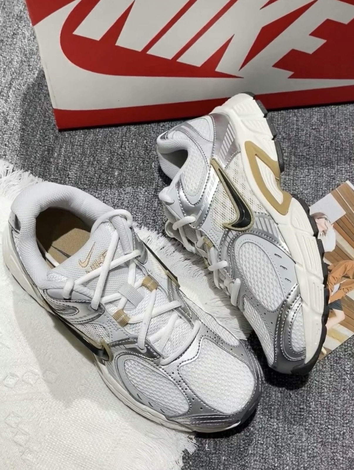 Nike V5 RNR 白銀色 金色 Y2K 復古 慢跑鞋 老爹鞋 HJ5228-102/預購