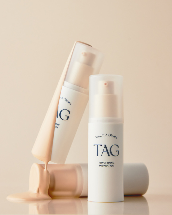 TAG by Too Cool For School Velvet Fixing Foundation 30ml