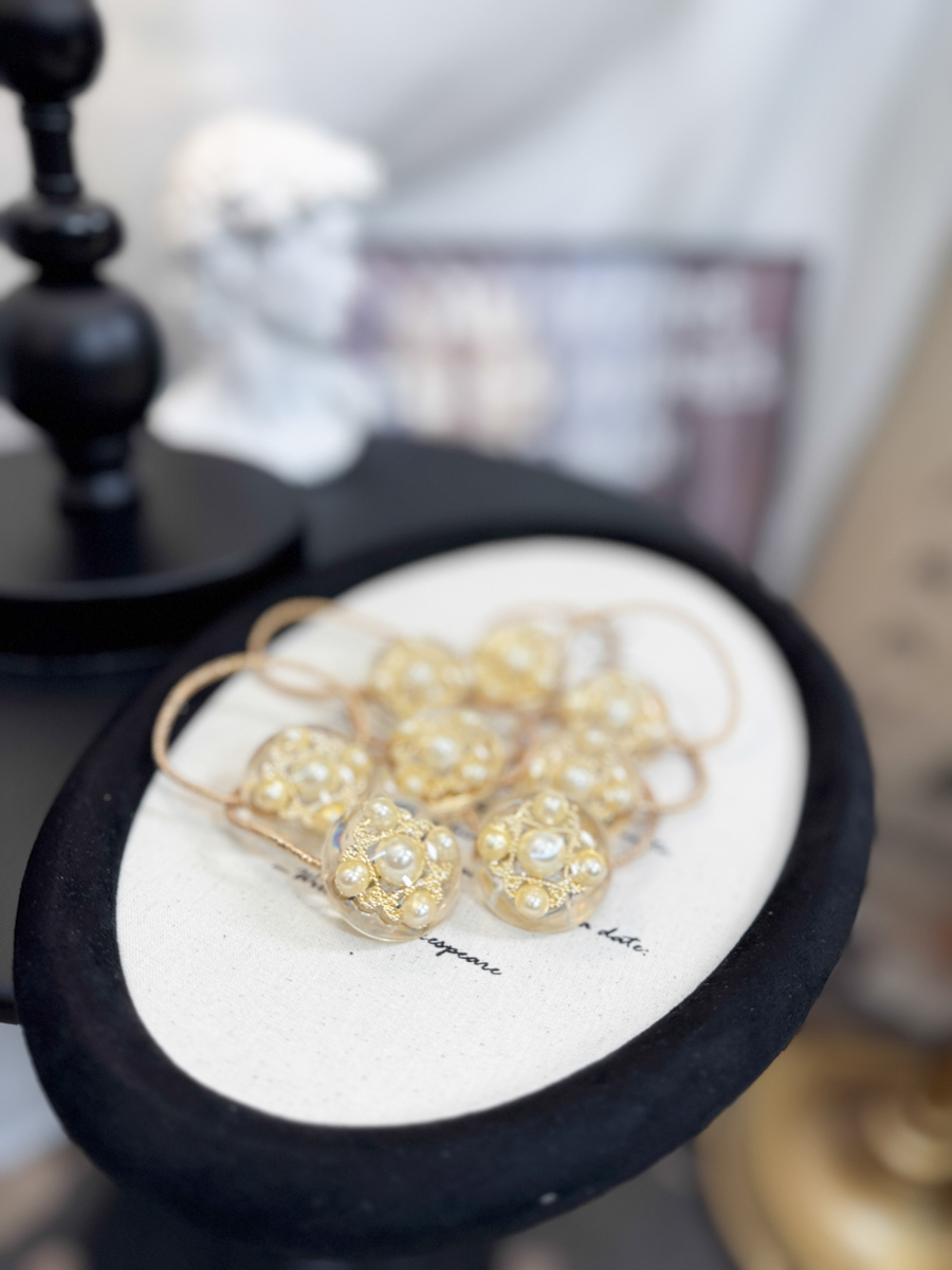 ⬇️開倉低至半價😱FINALSALE📣 日系復古鏤空珍珠橡根【不設退換】