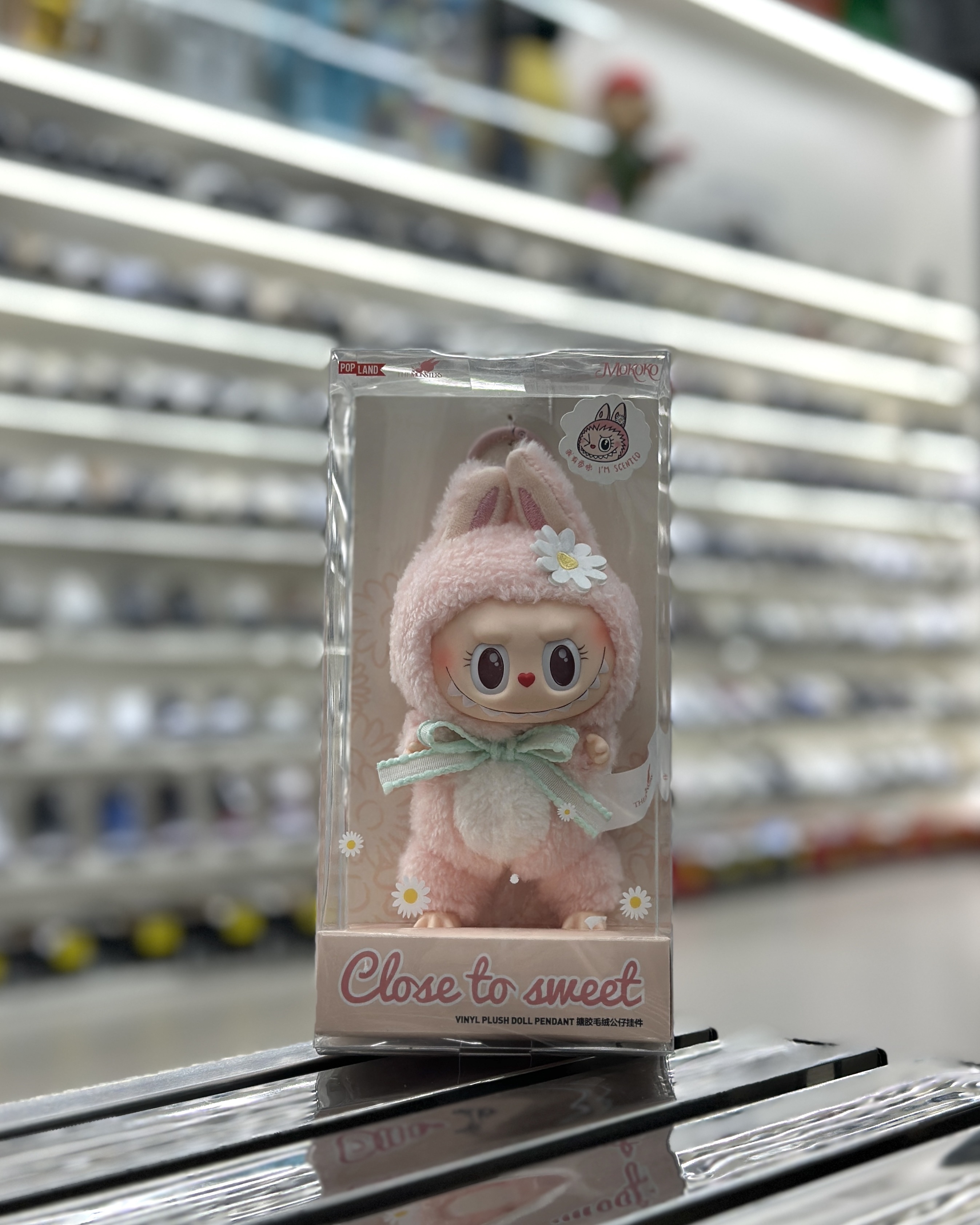 Pop Mart Labubu Mokoko Close to Sweet 小甜心搪膠毛絨公仔掛件
