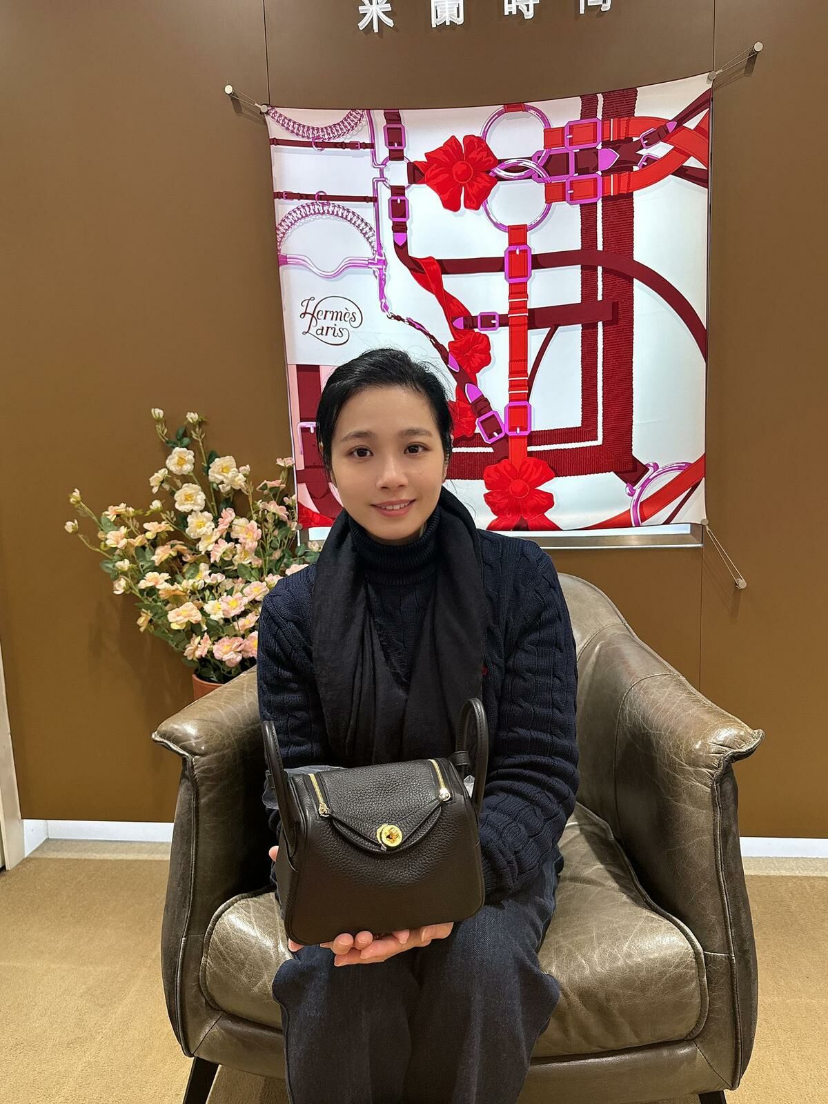 17/3/2025購買 【 感謝支持 】 靚靚爽快抱走Lindy mini黑金🎩 大讚我哋專業🫶 之前同朋友來買咗Constance🫰多謝你哋嘅支持與信任🥰