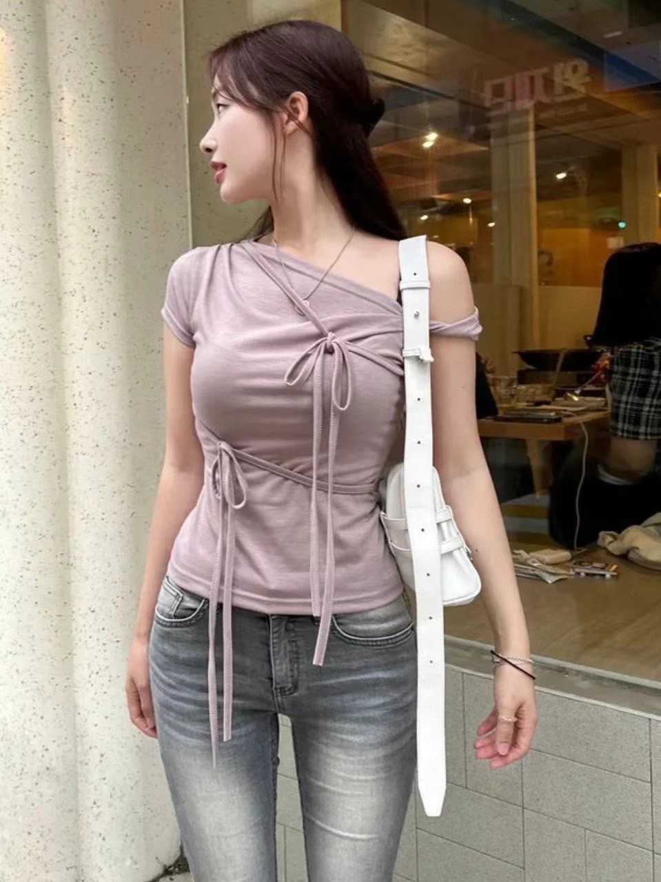 【最後現貨】韓國 雙繩 綁帶 修身 脫俗 斜肩 短袖 上衣