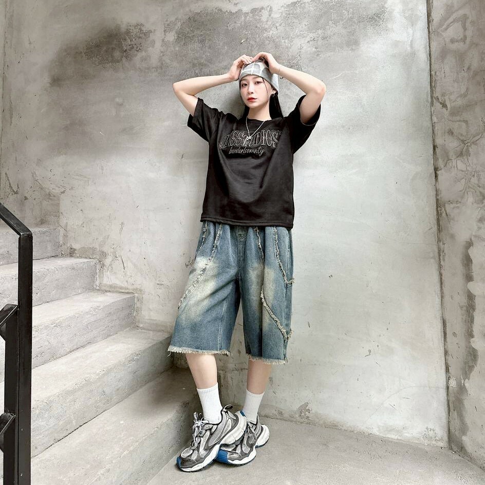 自訂款 INSSTUDIOS玫瑰纏繞立體刺繡短T im18890