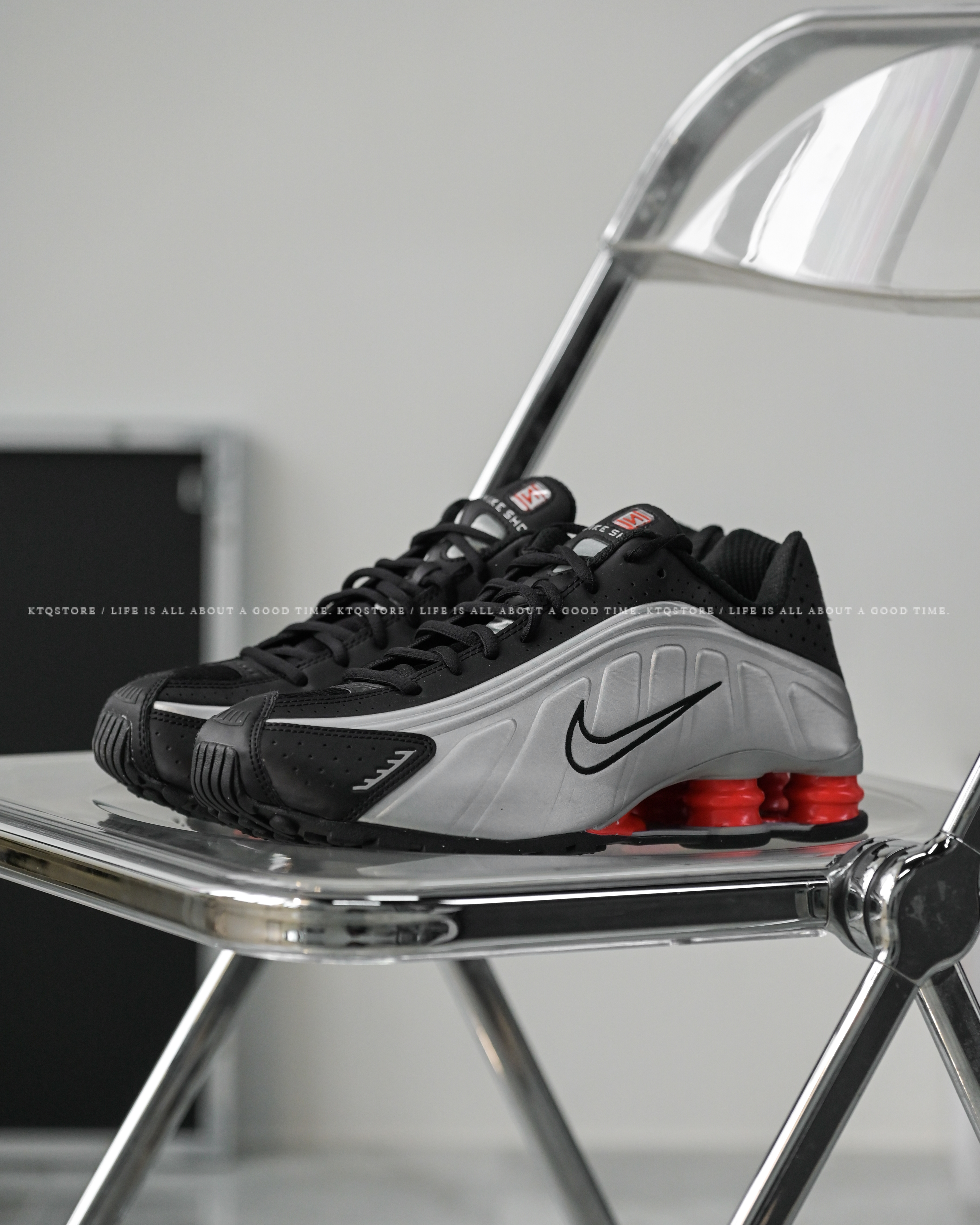 KTQ STORE ‧ Nike Shox R4 "Black And Metallic Silver” 黑銀 彈簧鞋 HQ1988-002