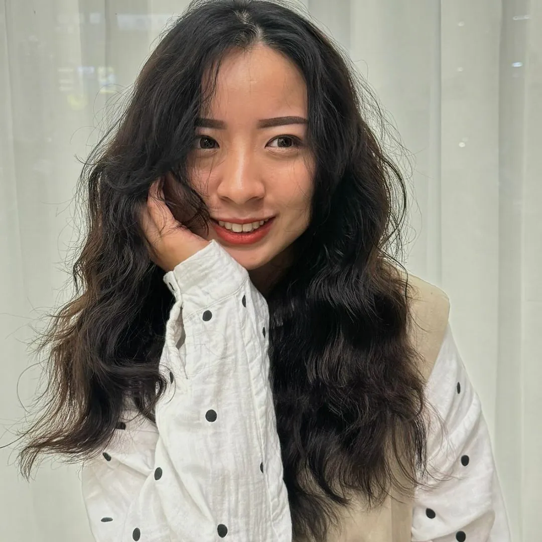 Thick hair, slight natural curl Barbie curl makeover / Ace's work