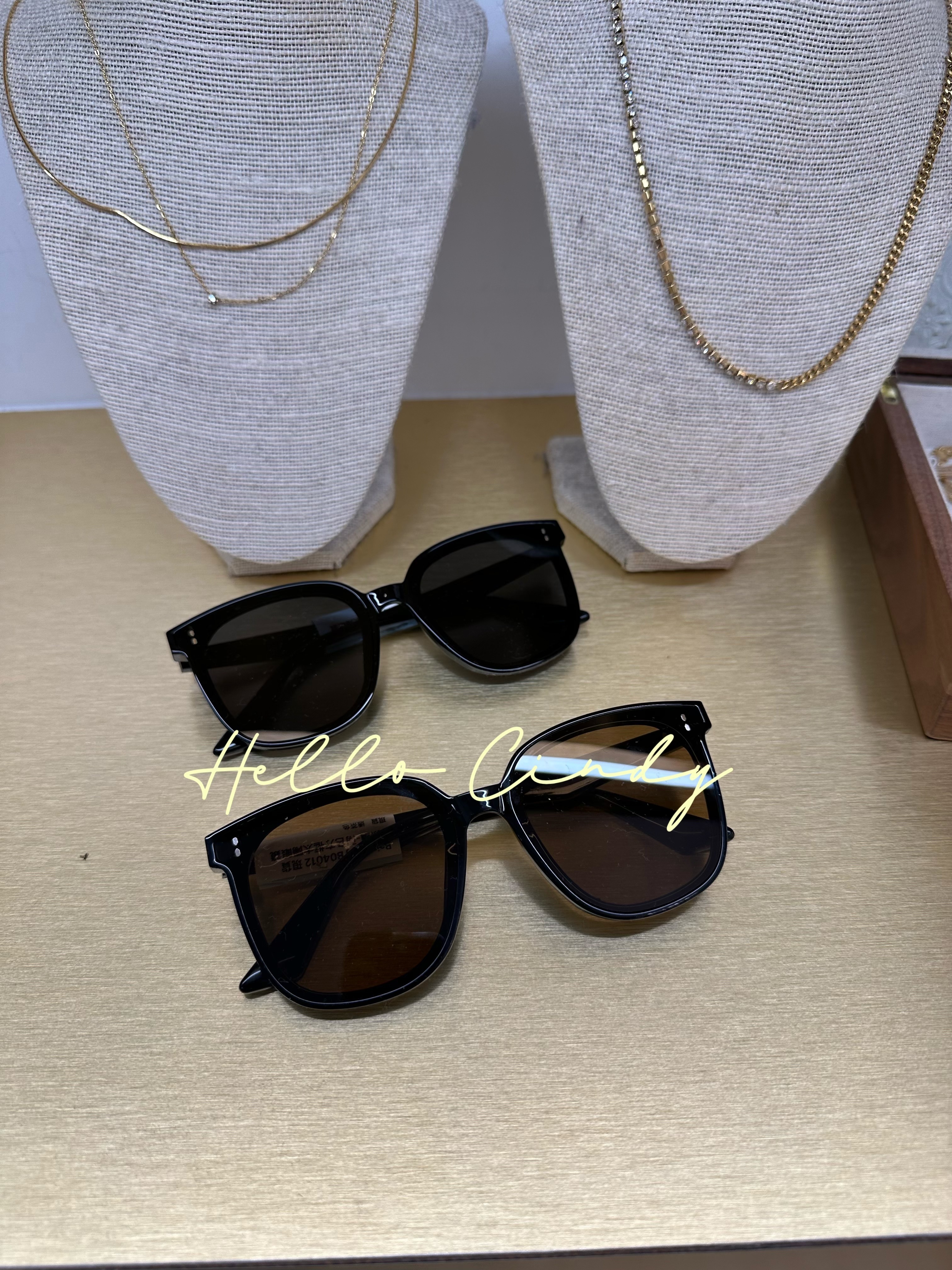 Baby系列 B04012 現貨-兩色方框太陽眼鏡（附眼鏡袋）