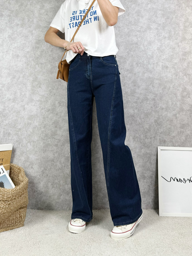 有大膽3D裁線的厚磅寬褲