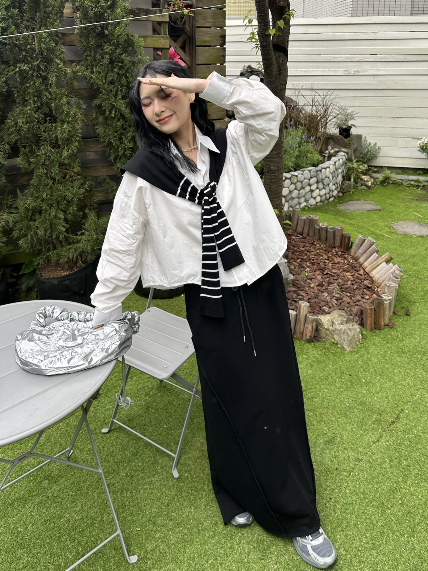 雪糕薄襯衫+條紋披肩套裝