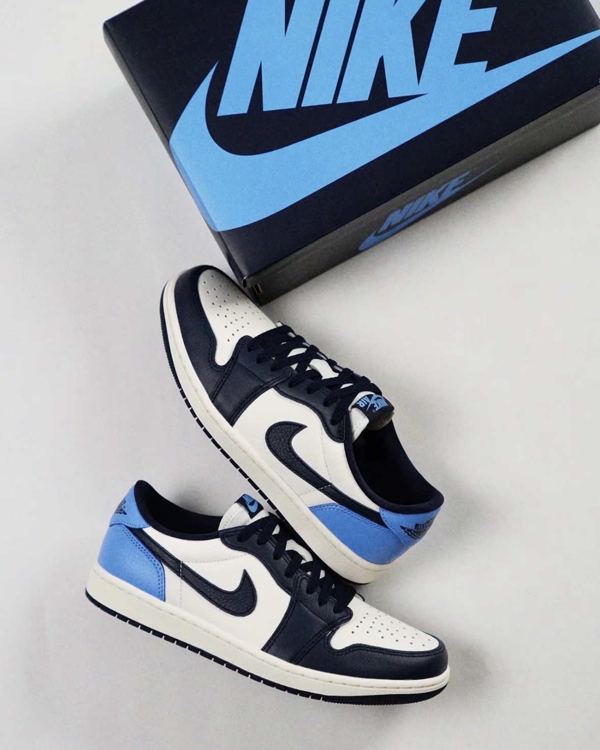 <現貨> Nike Air Jordan 1 Low (GS) OG "Obsidian" 黑曜石 北卡藍 黑白藍 AJ1 籃球鞋 復古休閒鞋 CZ0790400/CZ0858400