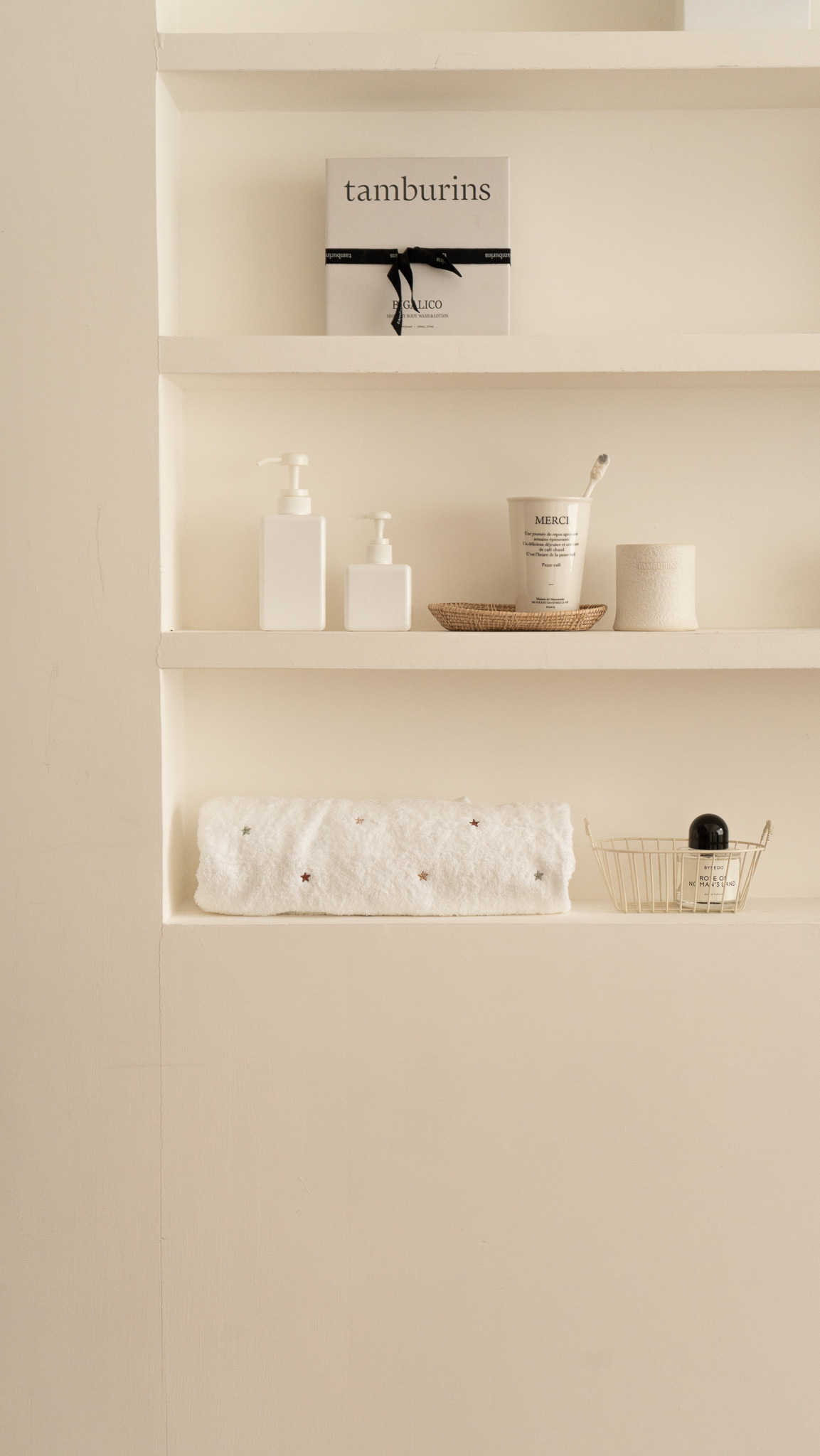 純棉親膚刺繡浴巾