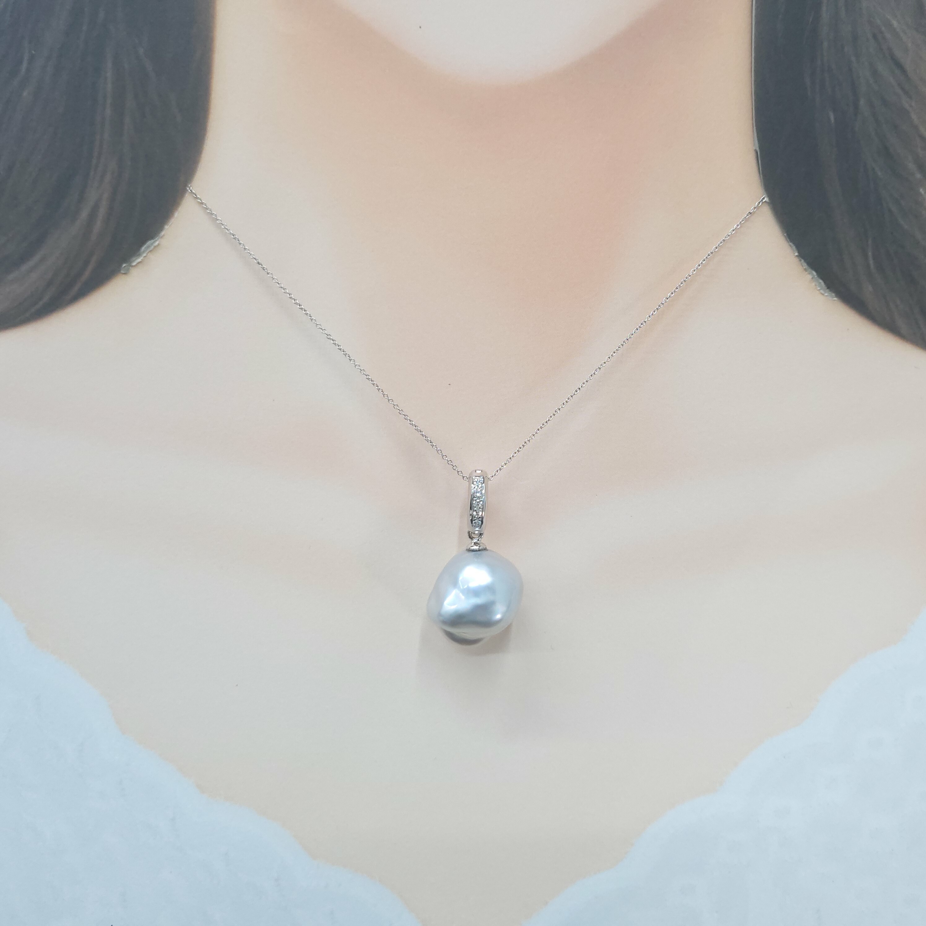 18K White Gold 0.10ct Diamond and Pearl Pendnt