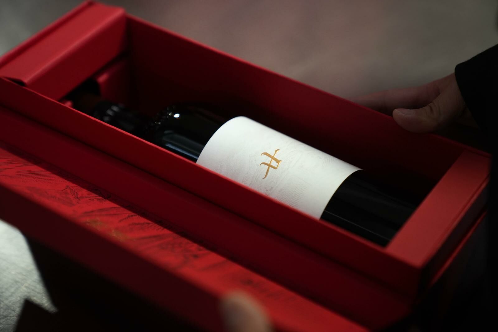 #西鴿酒莊 #火火Netshop #火火國際 #玉鴿 #紅酒 #餐酒 #xigeestate #wineofchina #滕上滕 #X糸列 #蛇龍珠 #赤霞珠 #白酒 #N609 #N50 #N28 #N18 #霞多麗 #馬瑟蘭 #馬爾貝克 #桃紅