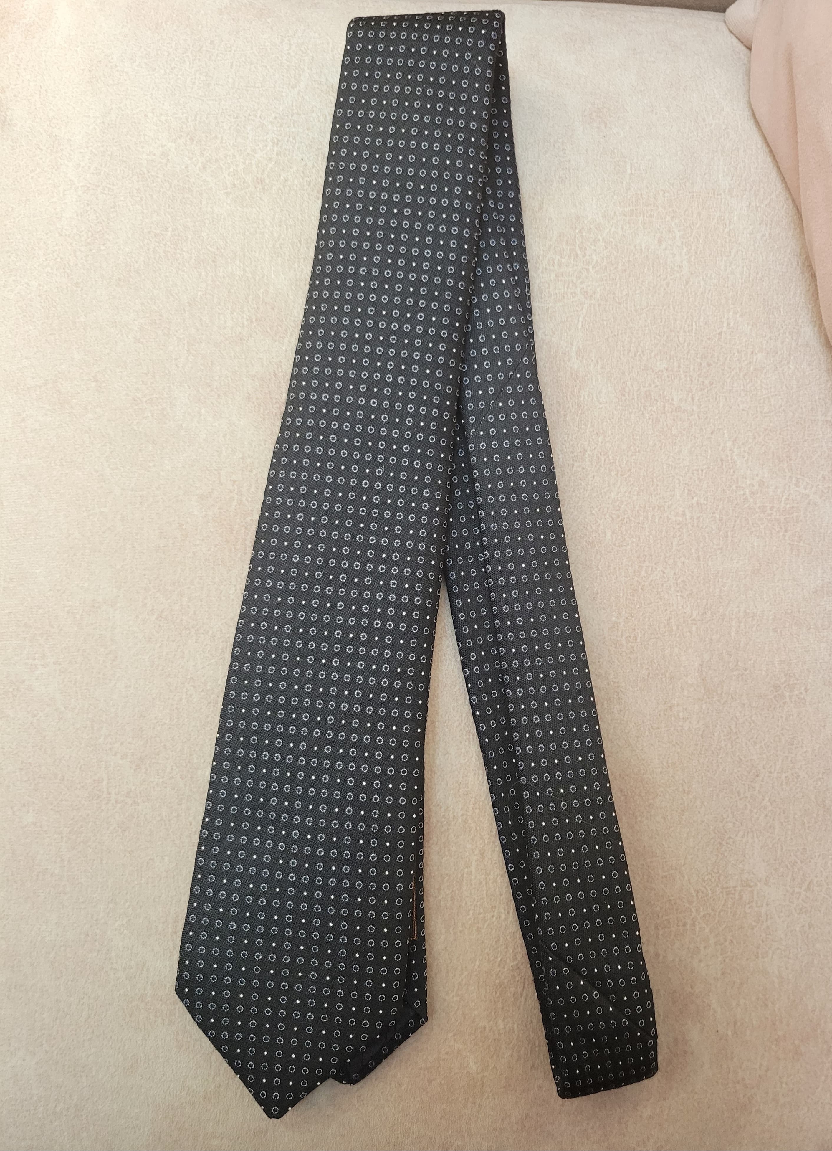 HERMES TIE DOT NOIR NO.46