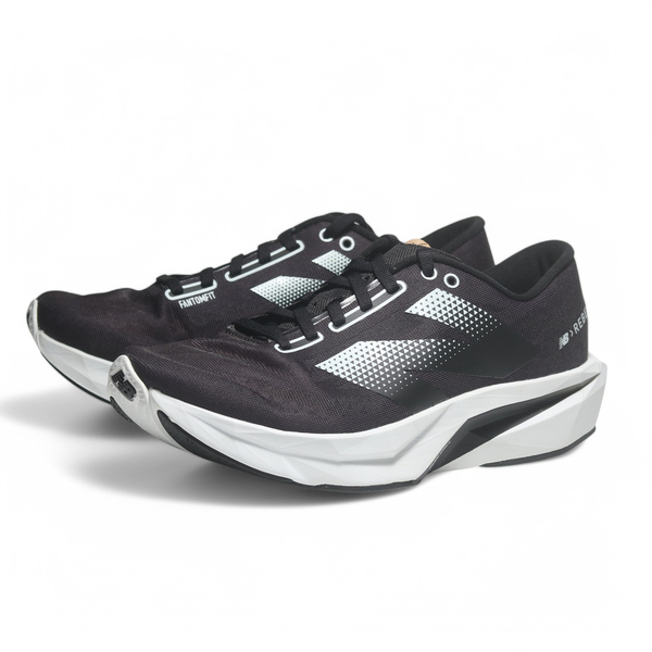 NEW BALANCE 慢跑鞋 FUELCELL REBEL 黑白 2E寬楦 競速跑鞋 男 MFCXCS4