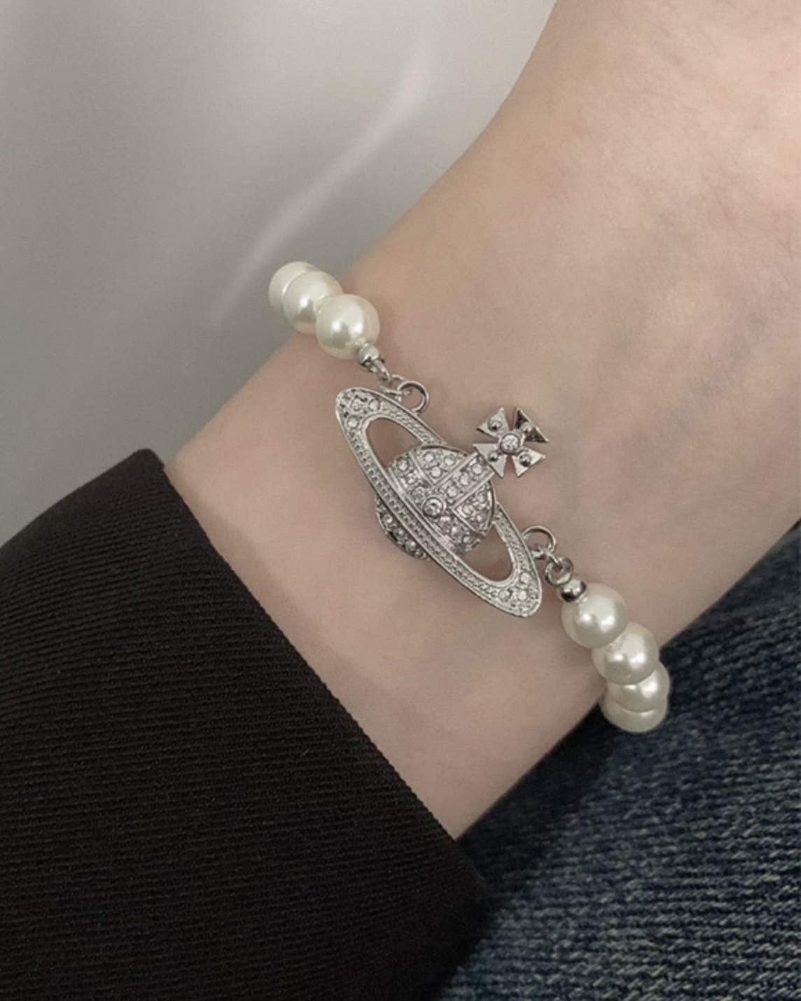 <英國OUTLET降價>Vivienne westwood women's Mini Bas relief Pearl bracelet 薇薇安 珍珠 手鍊